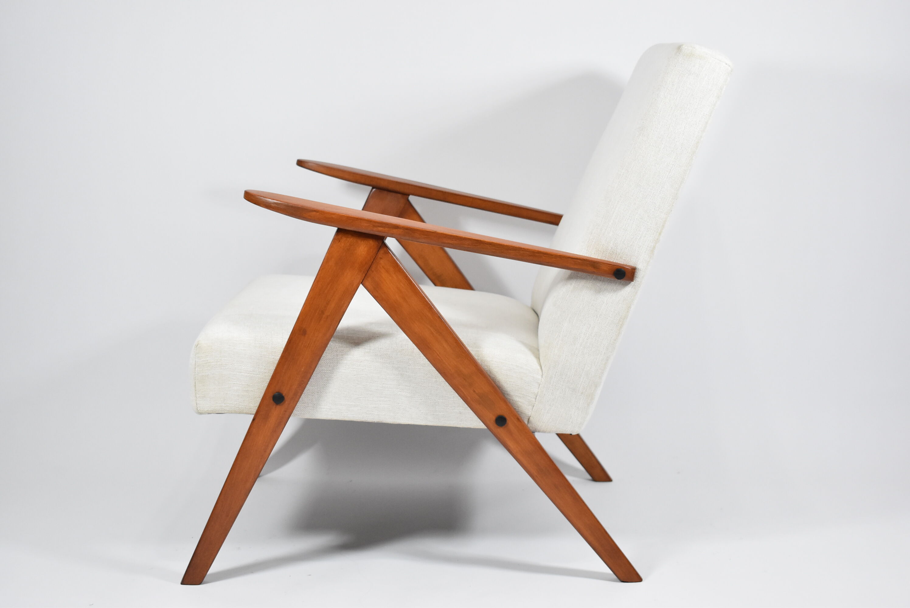 Fauteuil scandinave vintage, années 1960, tissu beige entièrement rénové