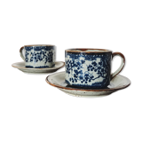 Pair of cups in blue décor