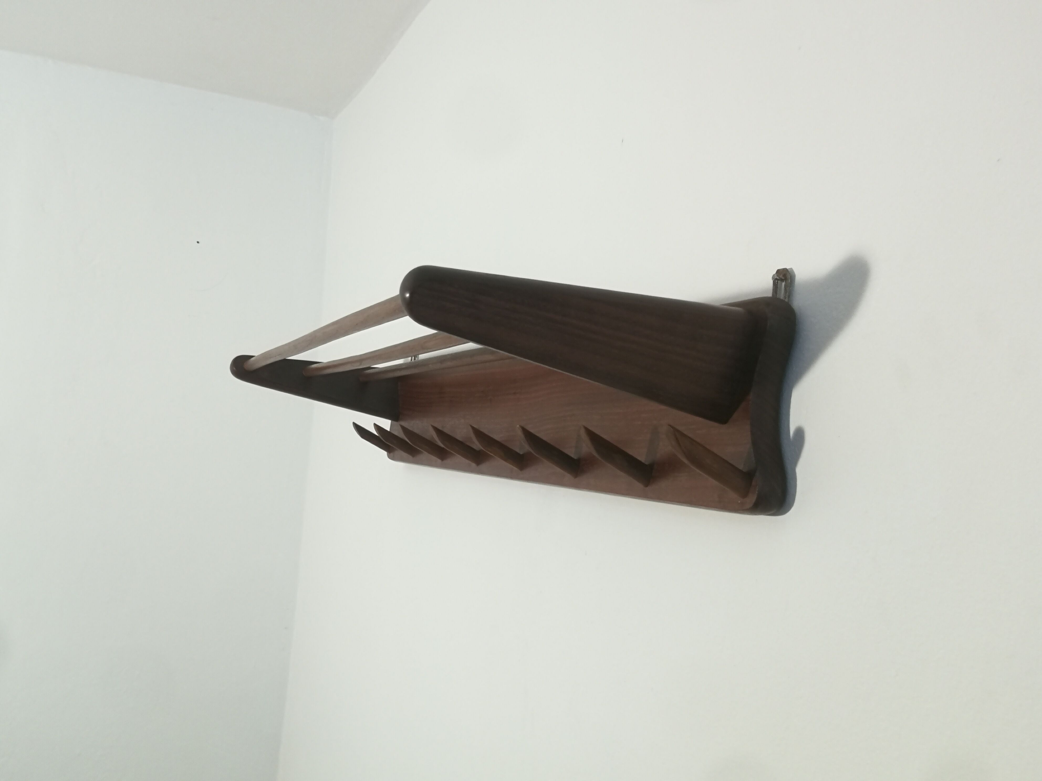 Wall coat holder