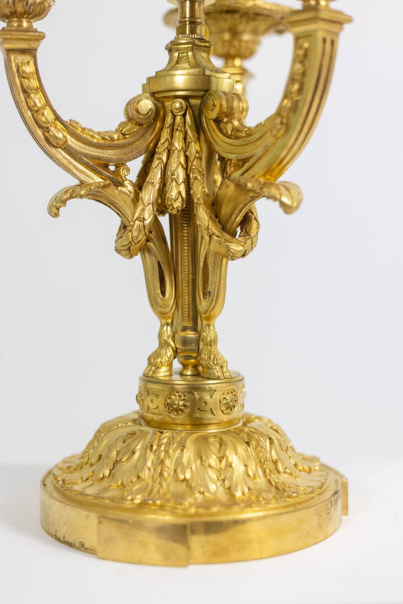 Eugène Bazart Paris. Gilded bronze hot water bottle lamp. Circa 1880.