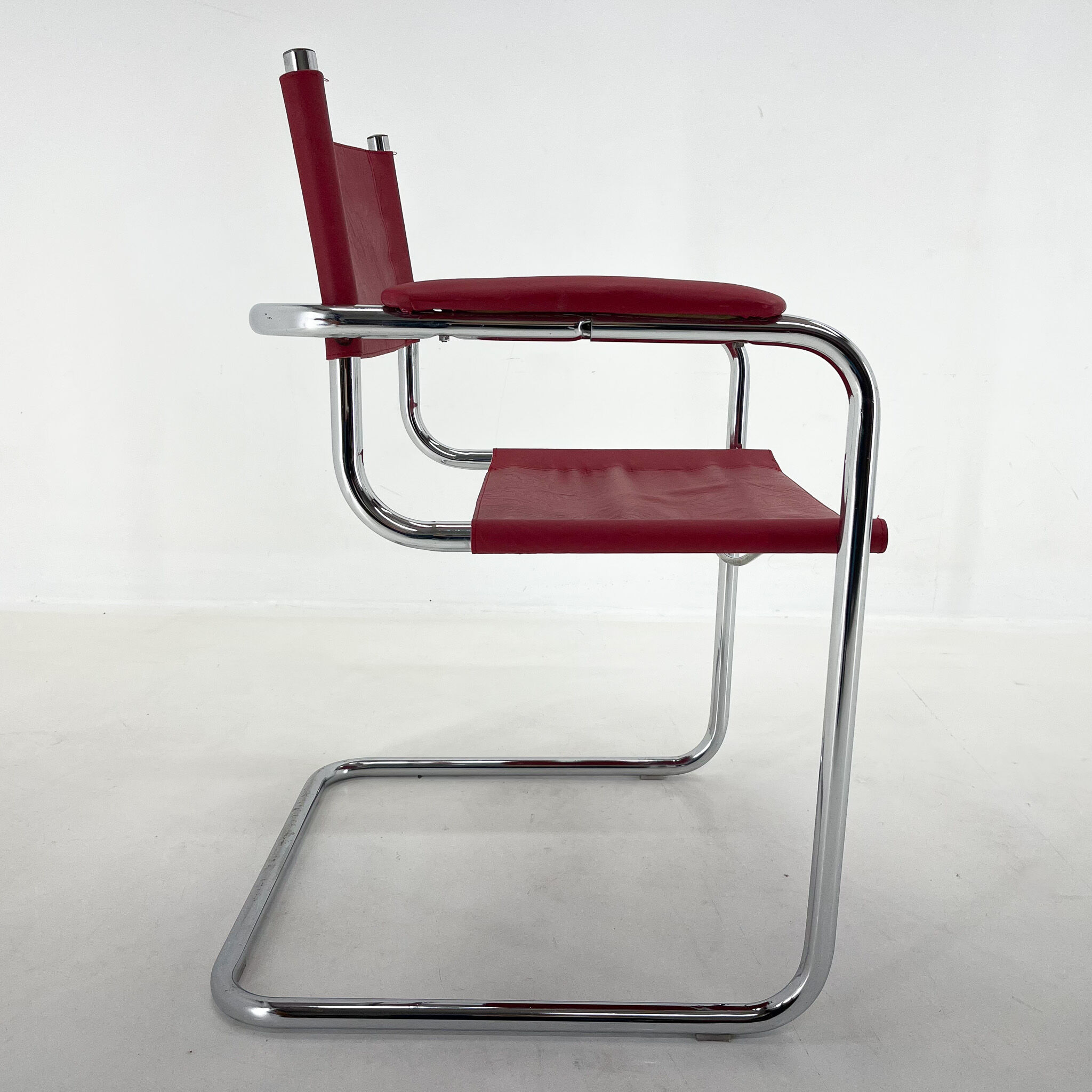 Mid-centrury chrome  tubular chair, 1970's