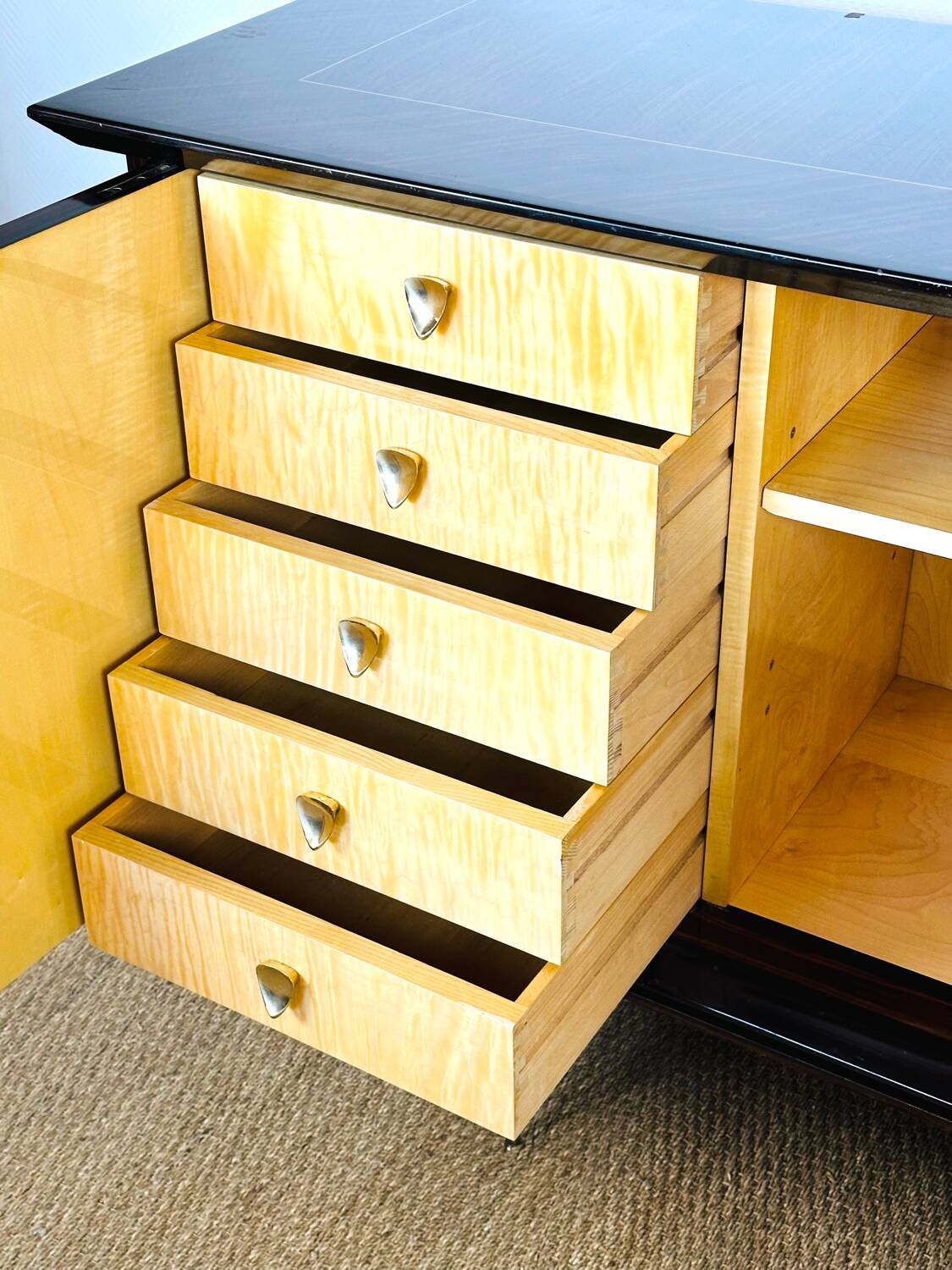 Art Deco buffet in Macassar ebony, 1940.