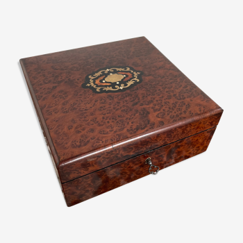 Coffret à bijoux, Napoléon III, XIXème siècle, bois de loupe de thuya, bois de rose, laiton