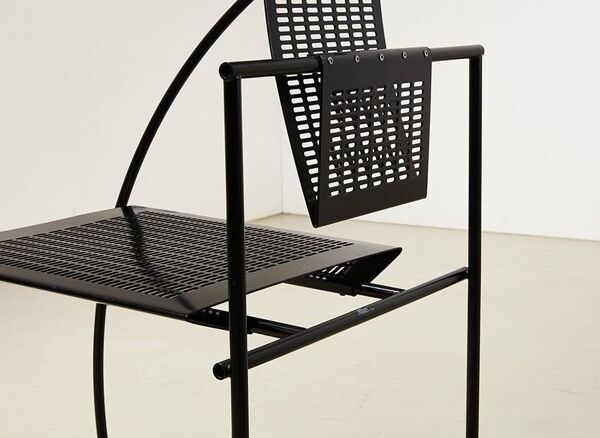 Chaises Quinta de Mario Botta pour Alias Italie 1986