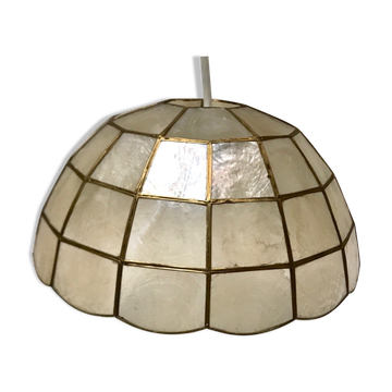 Mother-of-pearl and brass suspension