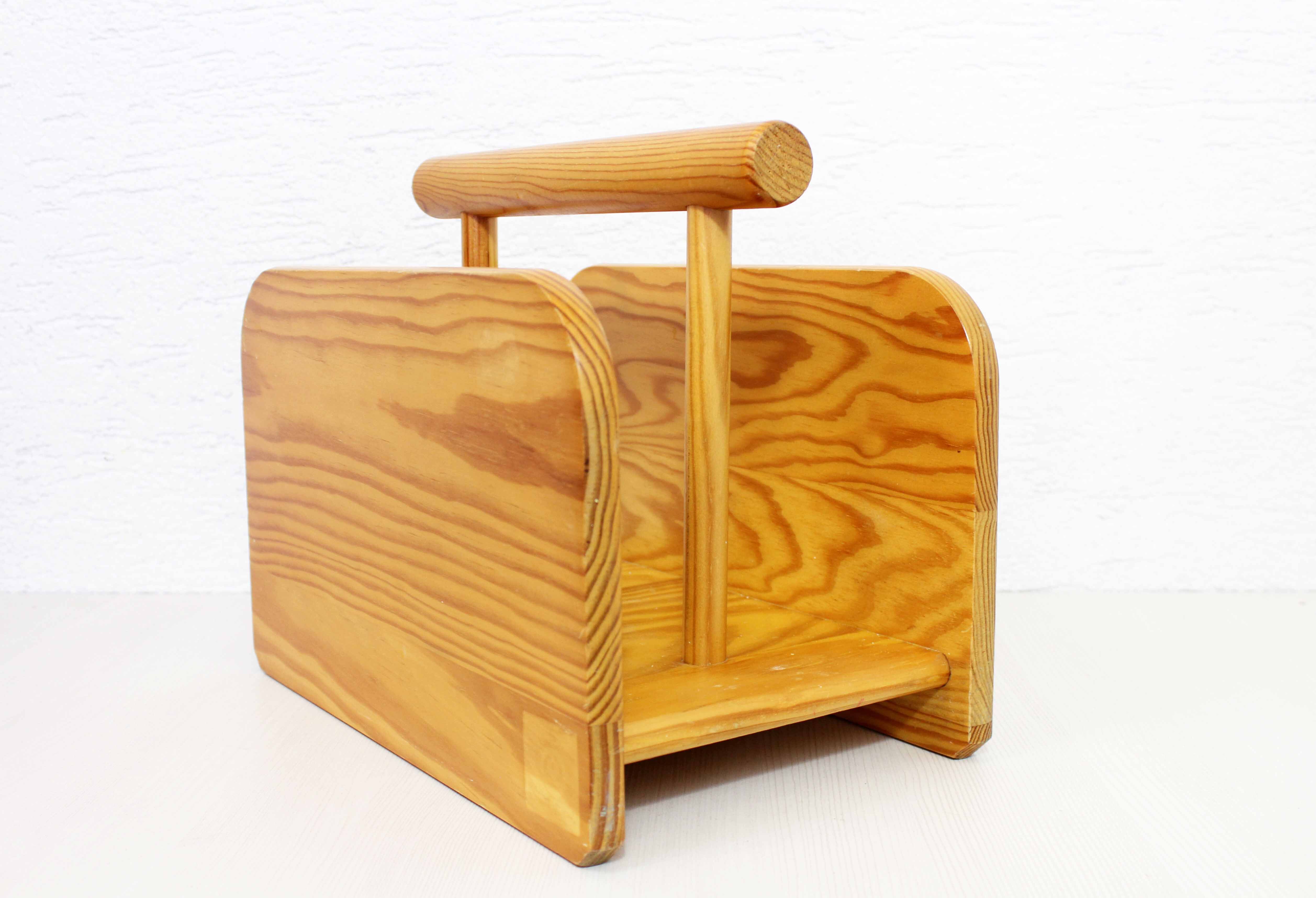 Pine magazine holder