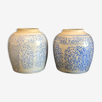 Vietnam pair of ginger pots made in China19th century