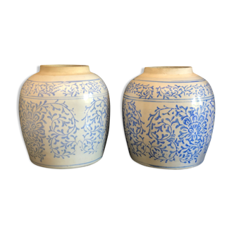 Vietnam pair of ginger pots made in China19th century