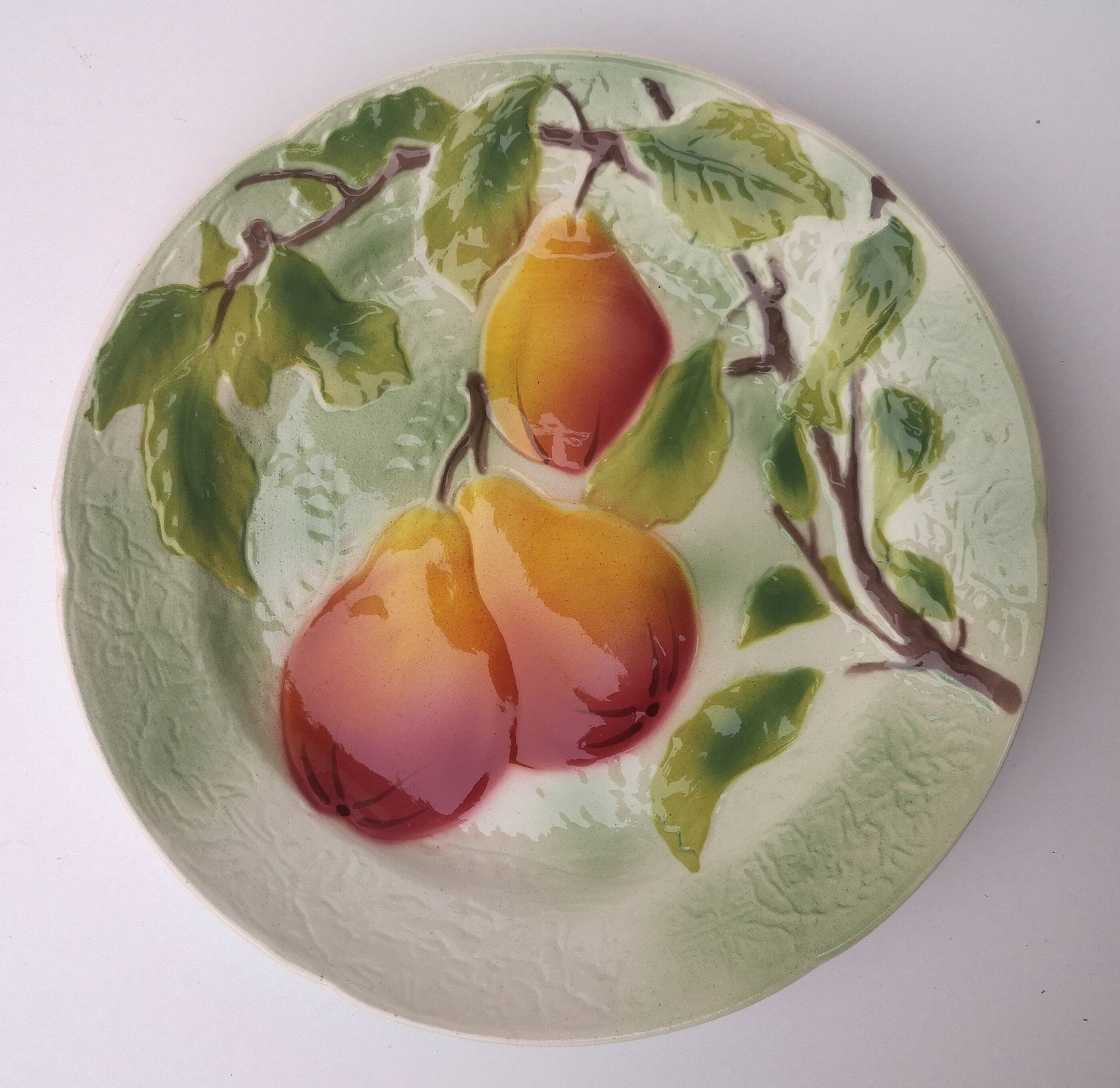 Old dessert plate in barbotine, St Clément factory