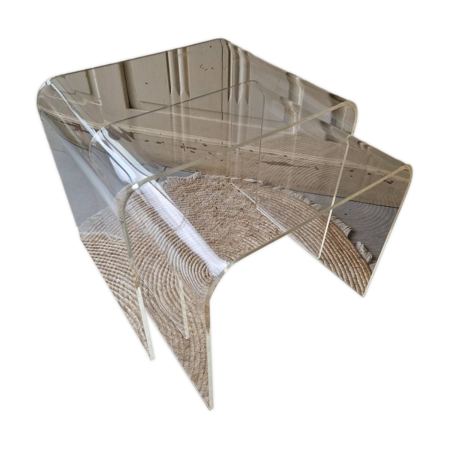 Nested tables in transparent plexiglass – David Lange – Design