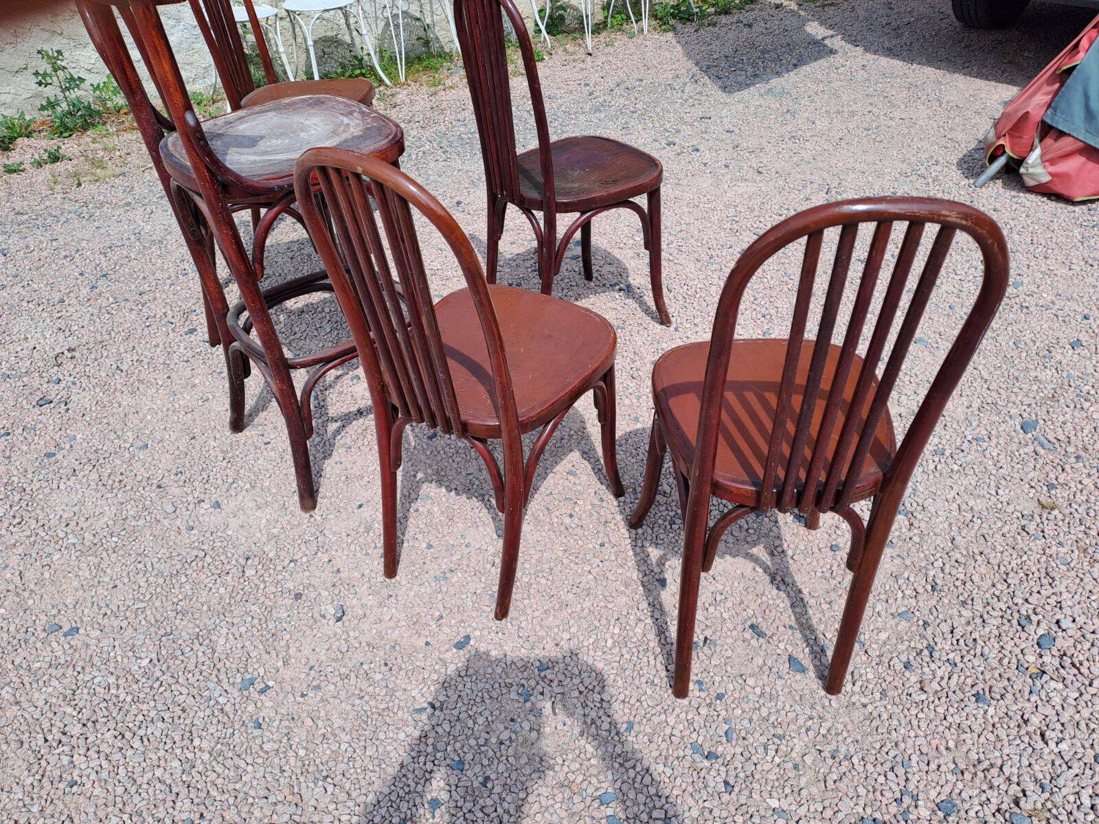5 bistro chairs and 1 stool