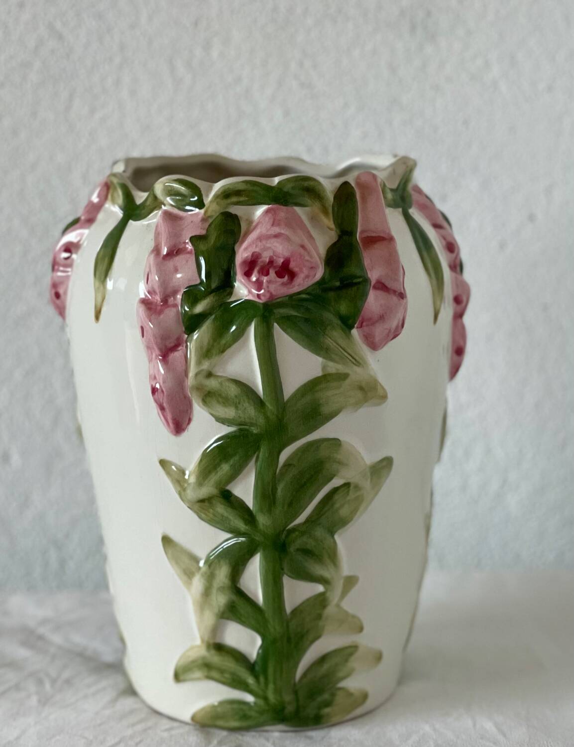 Slip vase.