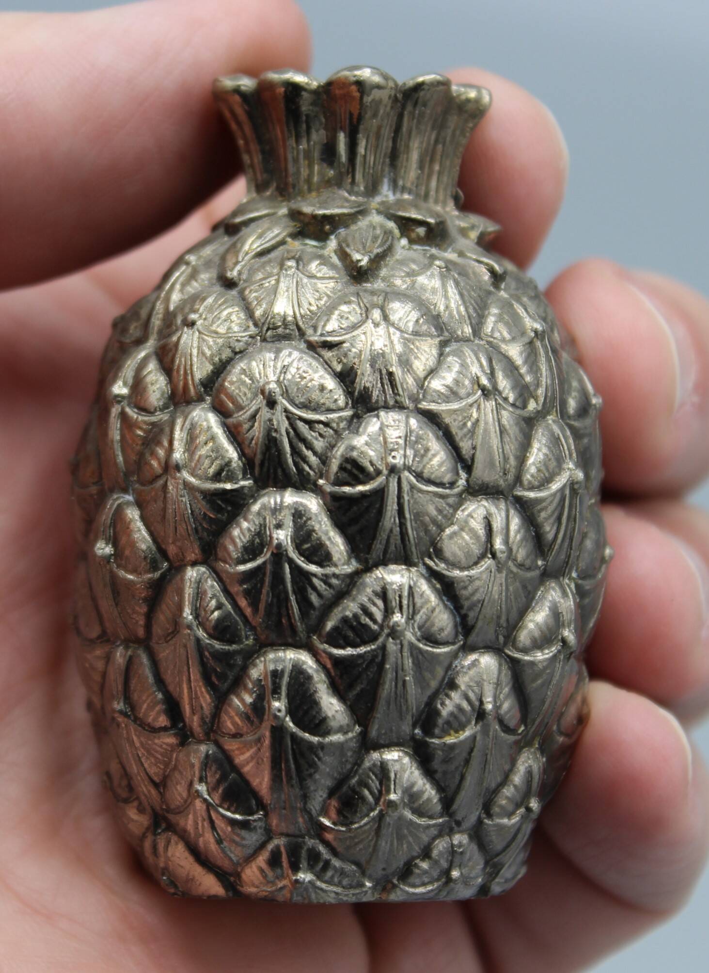 Old salt shaker salt pepper vintage design pineapple mauro manetti