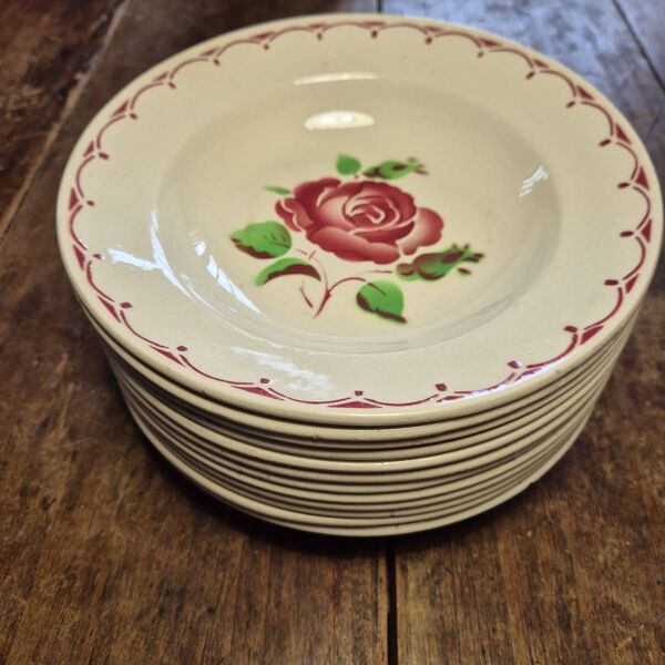 Assiettes creuses badonviller  rose Digoin