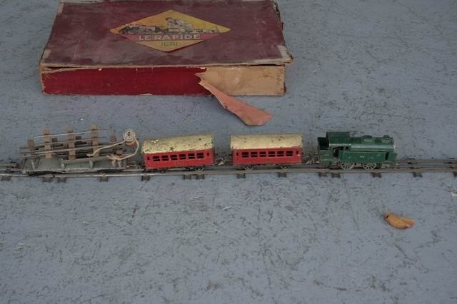 French toy locomotive Heller