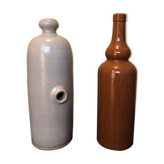 Duo de bouteilles en grès