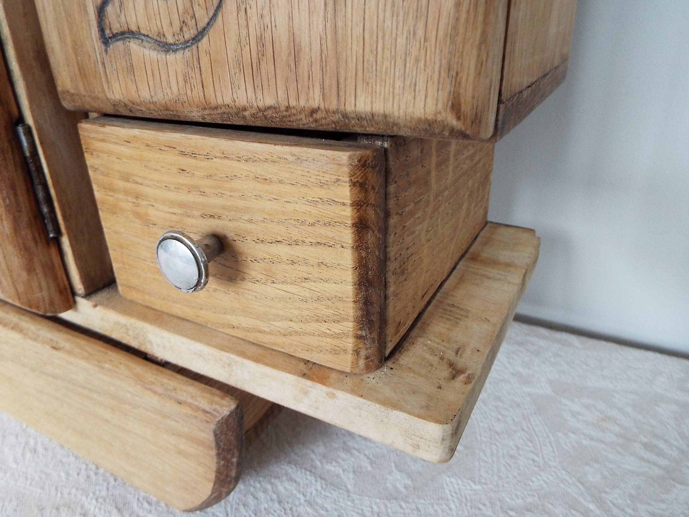 Medicine cabinet