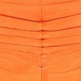 Sofa Togo conçu par Ligne Roset Petit Canapé Couleur Orange Juteux