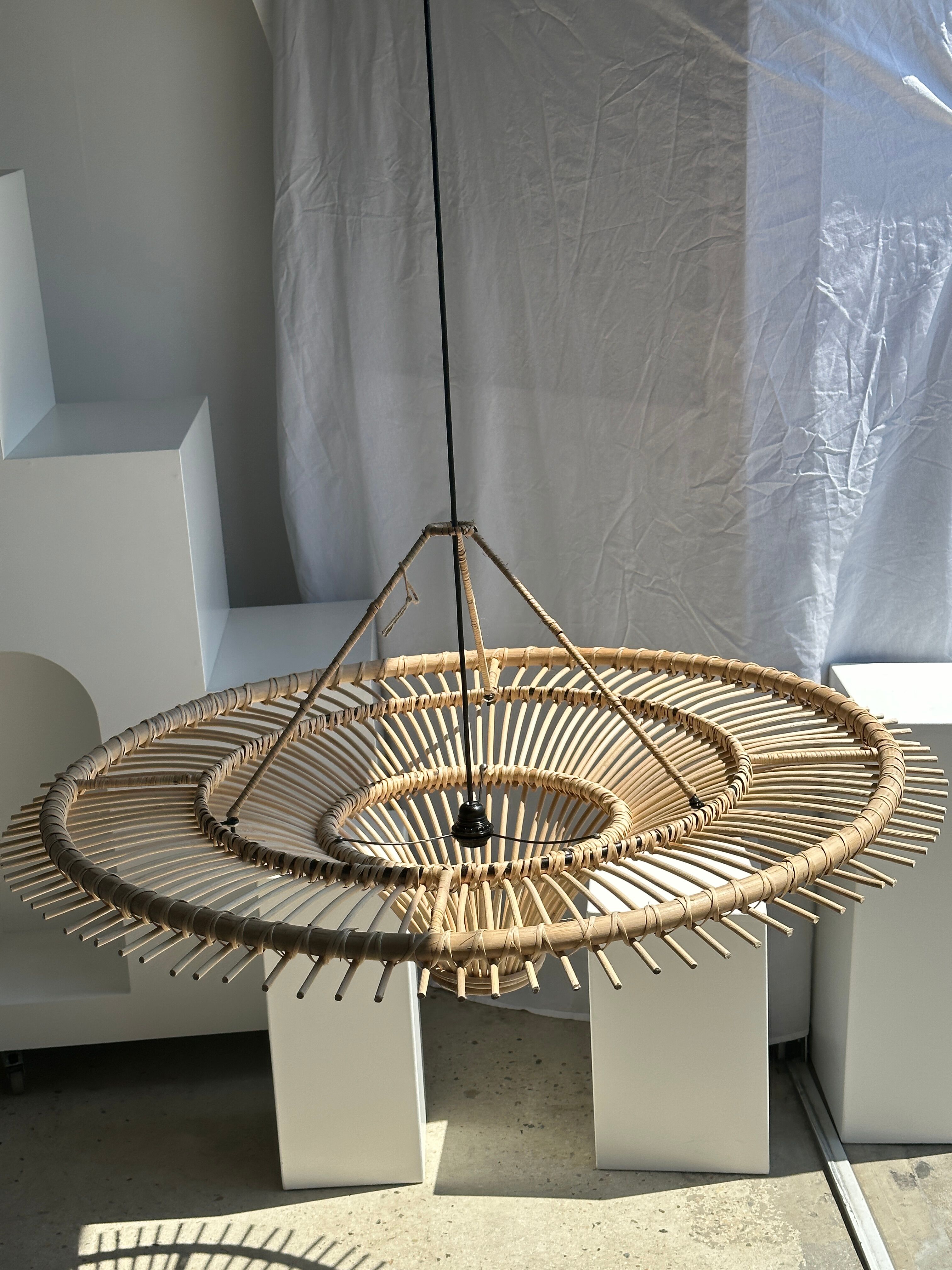 Suspension rattan saucer iron frame D:120 H:60