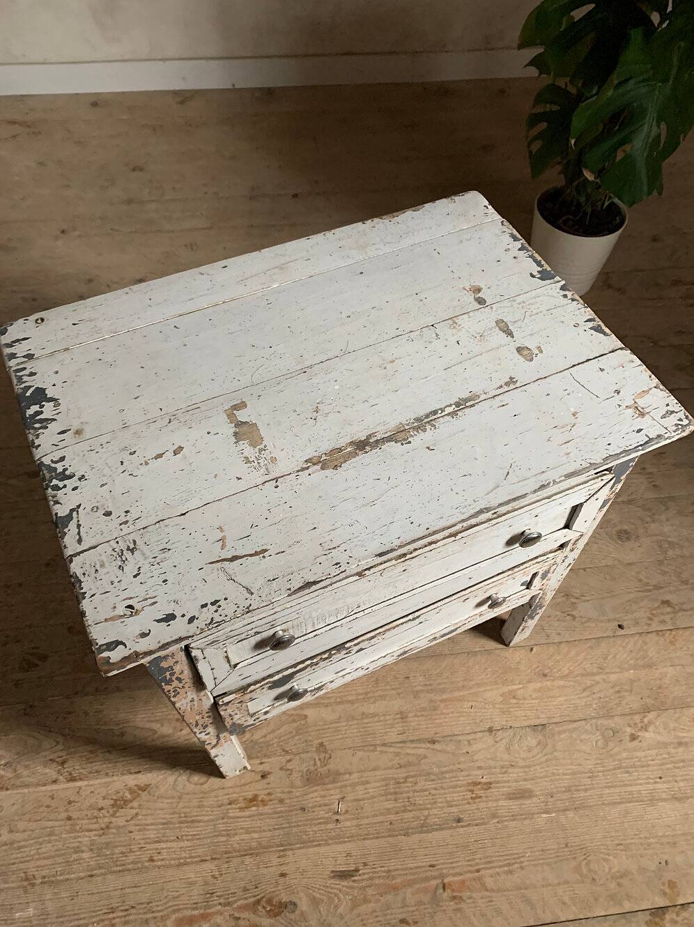 Vintage patinated Parisian chest of drawers