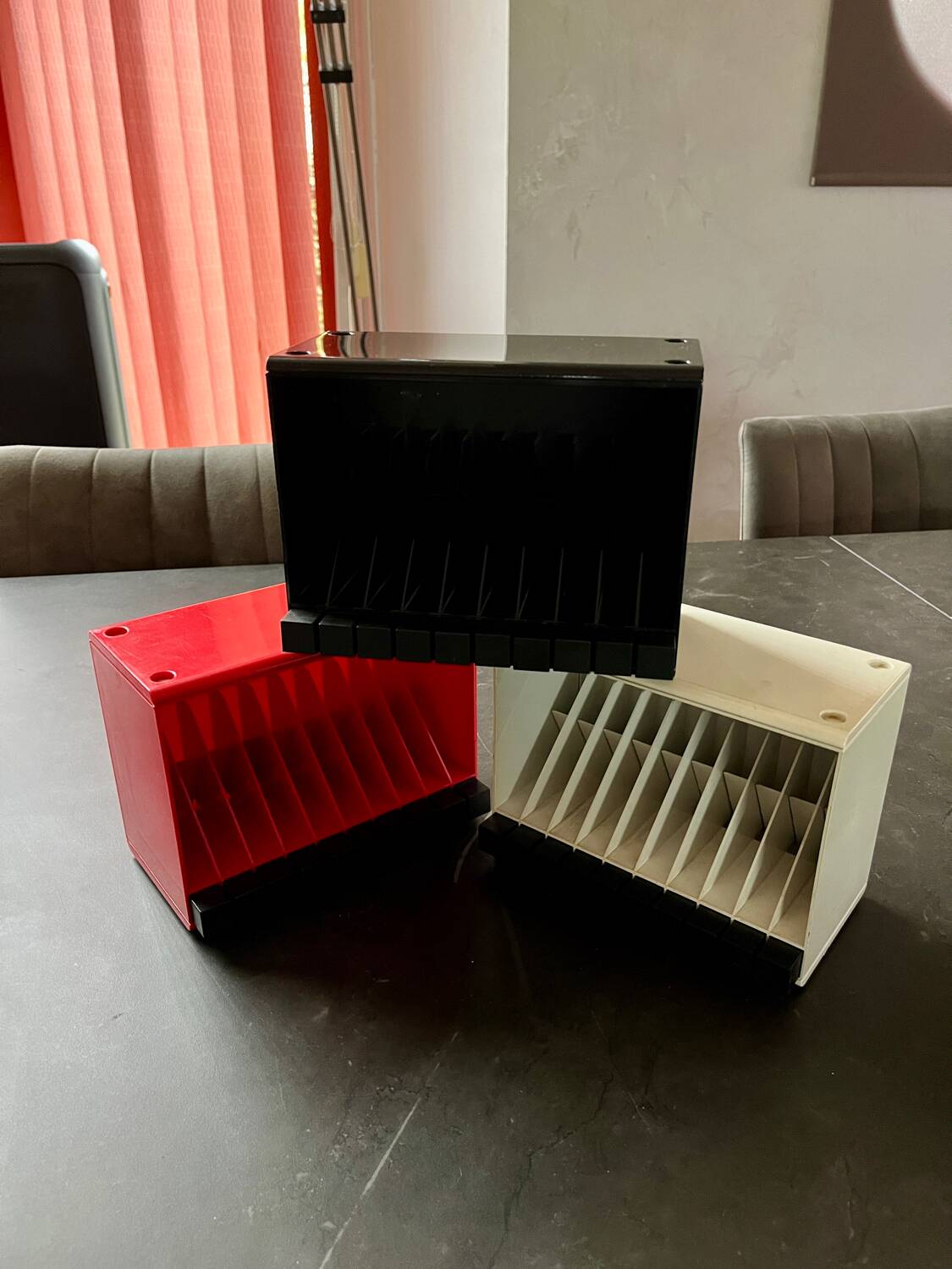 3 range cassettes biblio de Giotto Stoppino pour Rexite 1970
