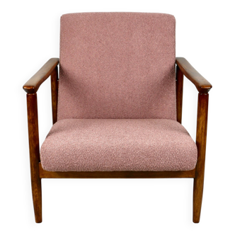 Fauteuil Boucle rose GFM-142 attribué à Edmund Homa, années 1970