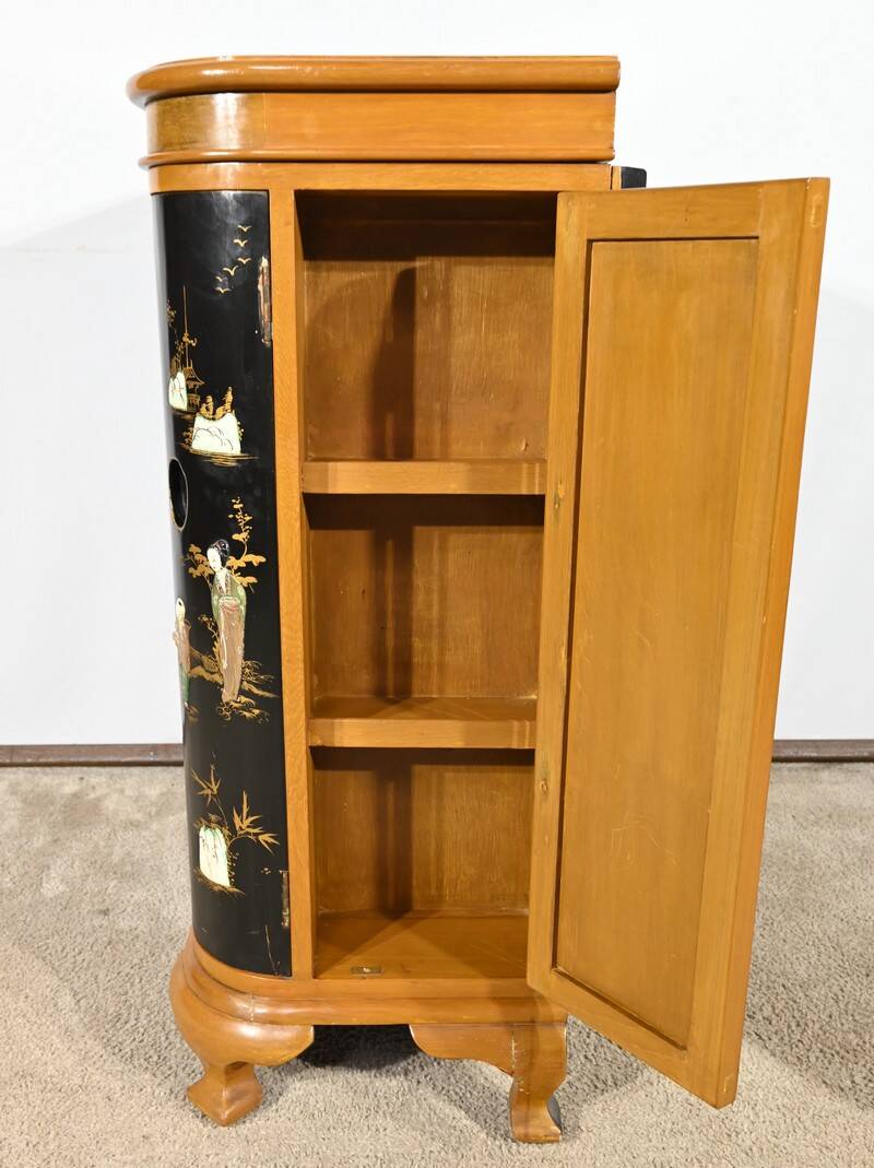 Asian Liquor Cabinet in Lacquered Wood, China – 1950