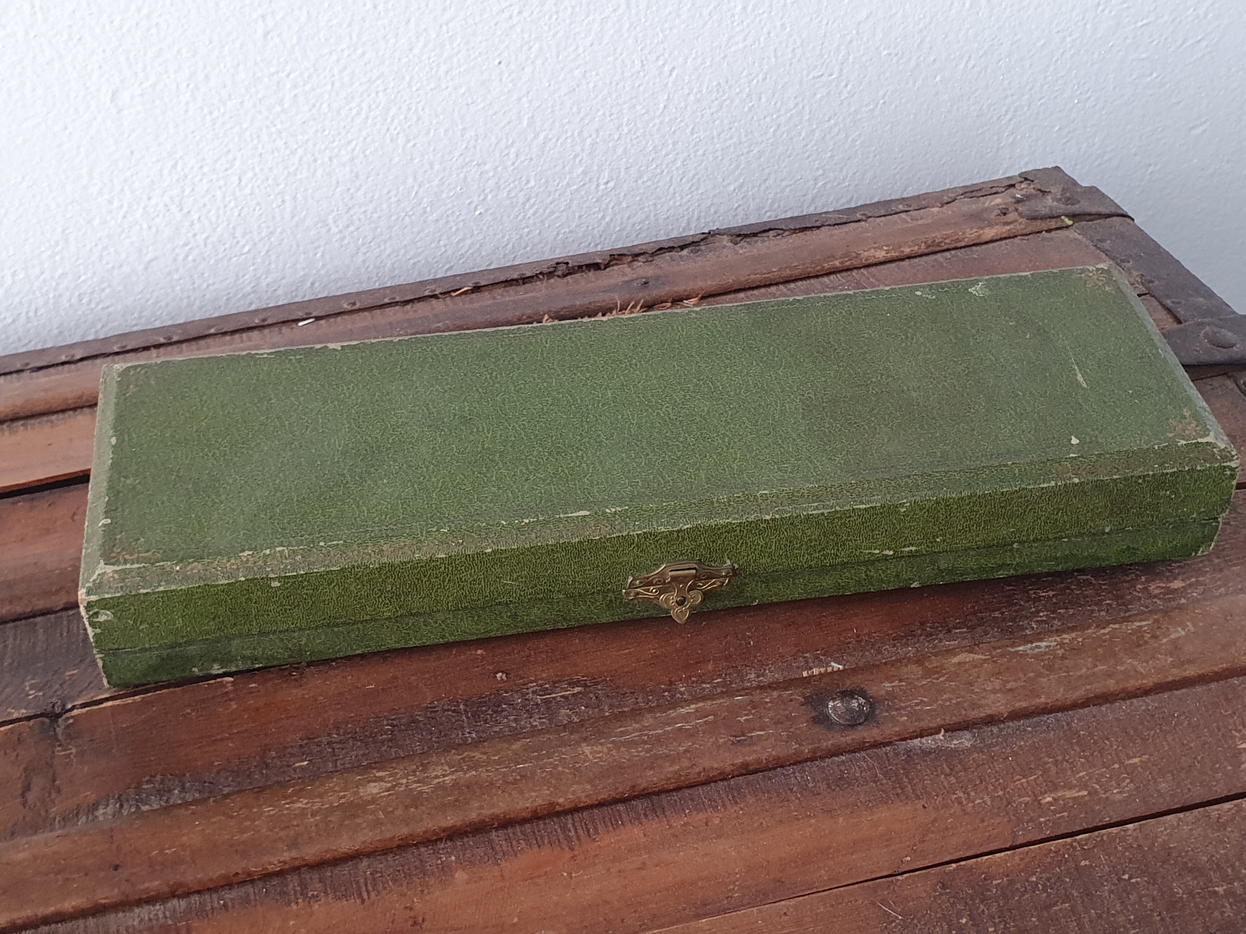 Filled silver metal handle salad covers