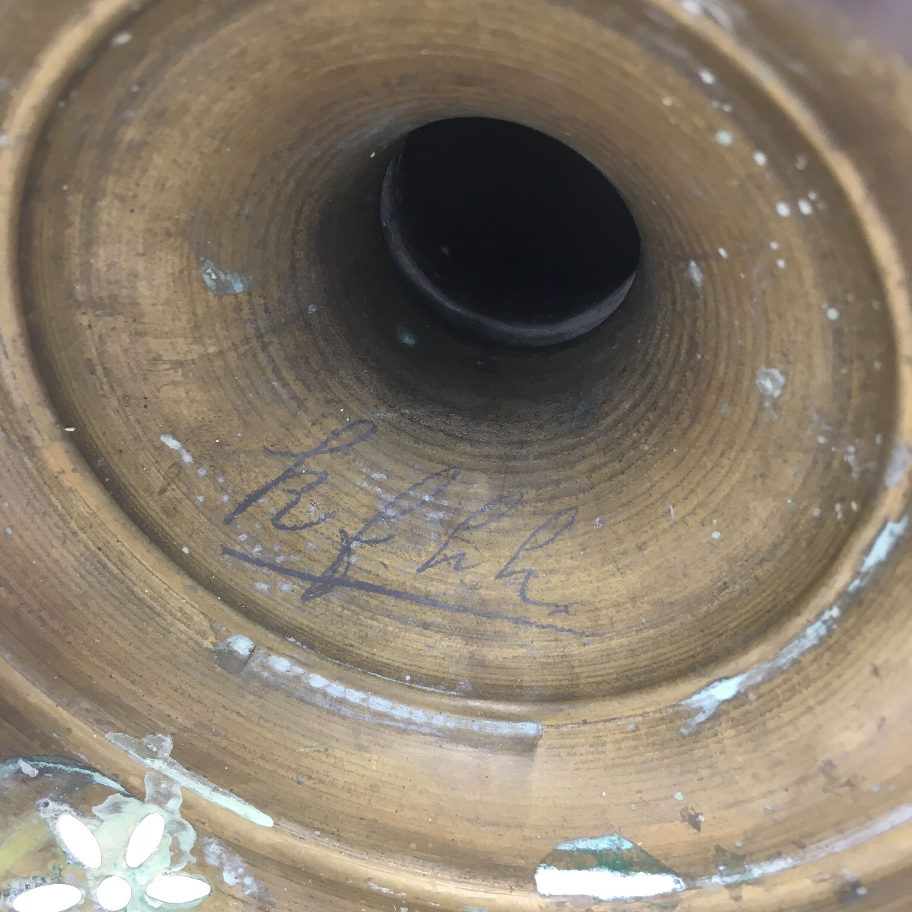 Living room kerosene lamp