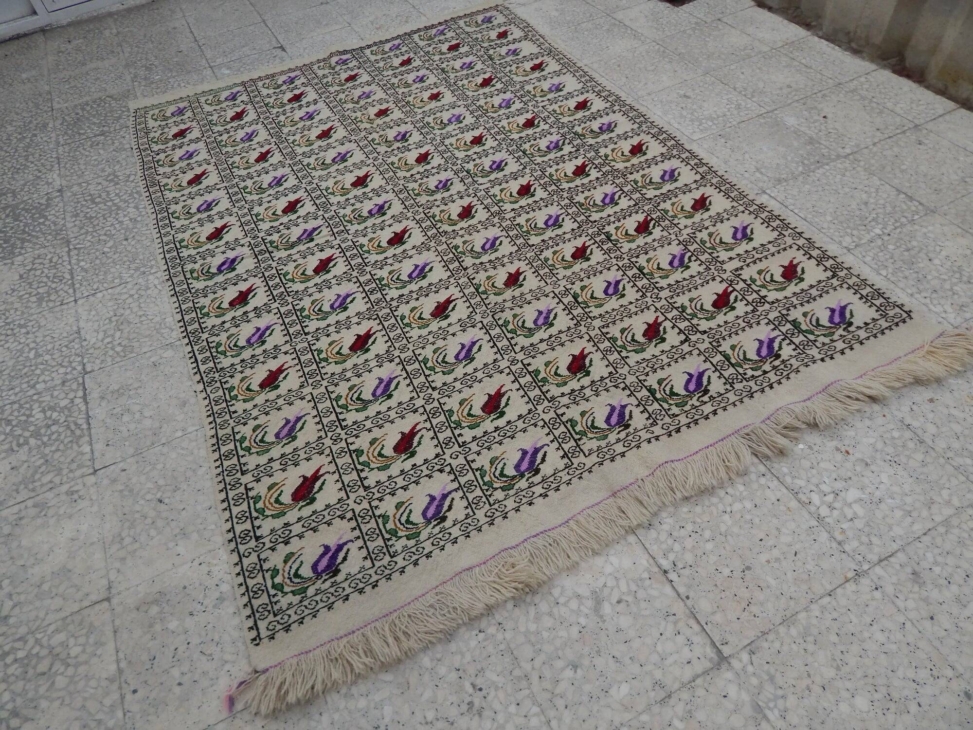 Vintage Turkish kilim, handwoven, 155x224 cm.