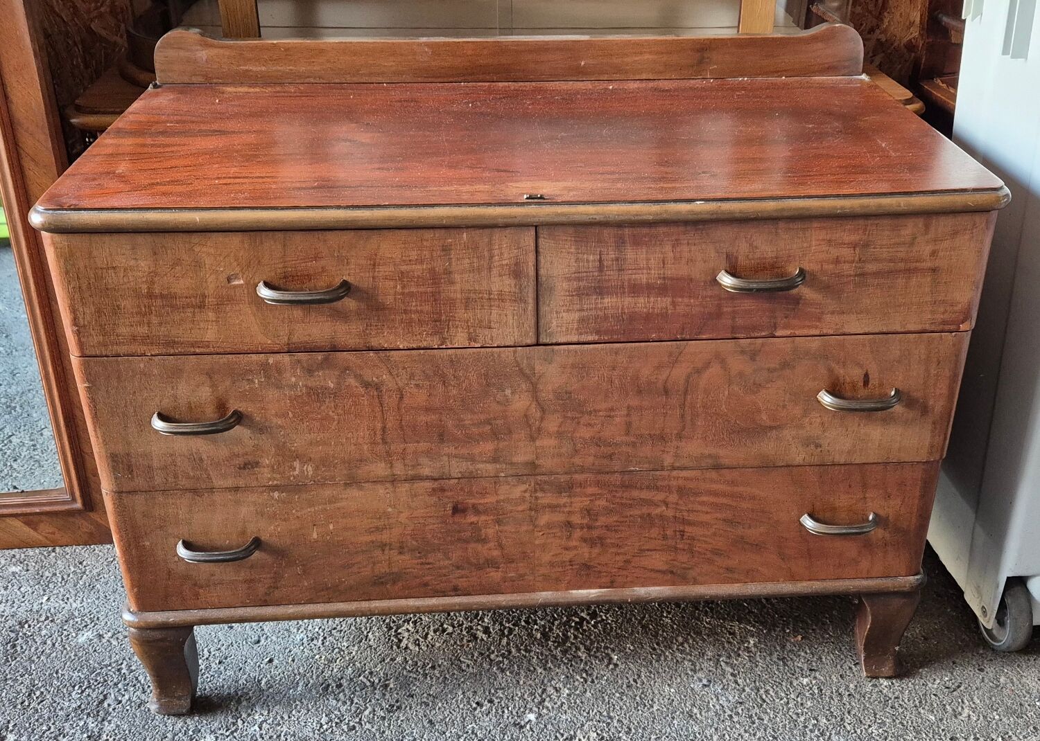 Vintage chest of drawers