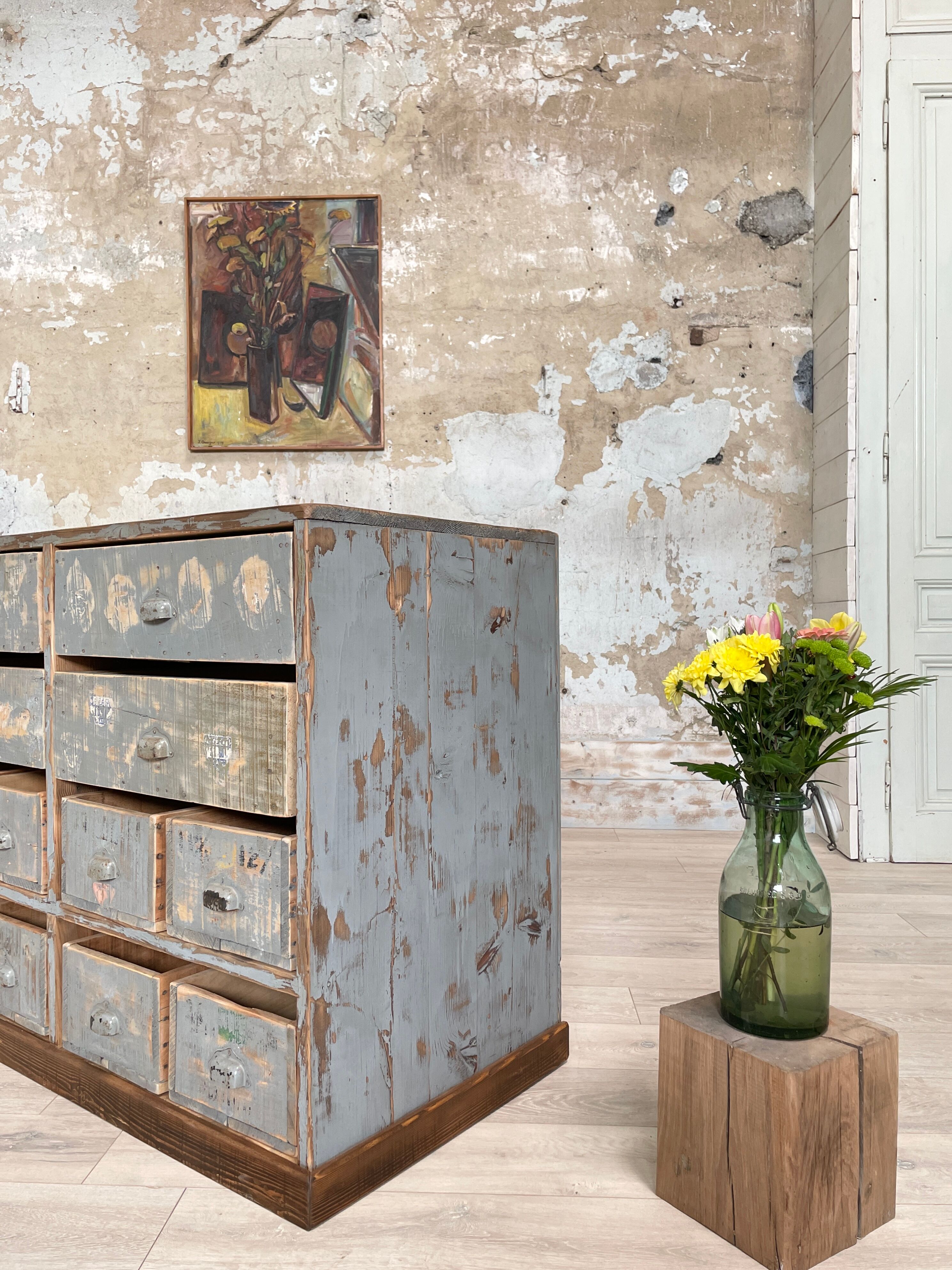 Artisanal workshop bank in patinated wood, circa 1950.