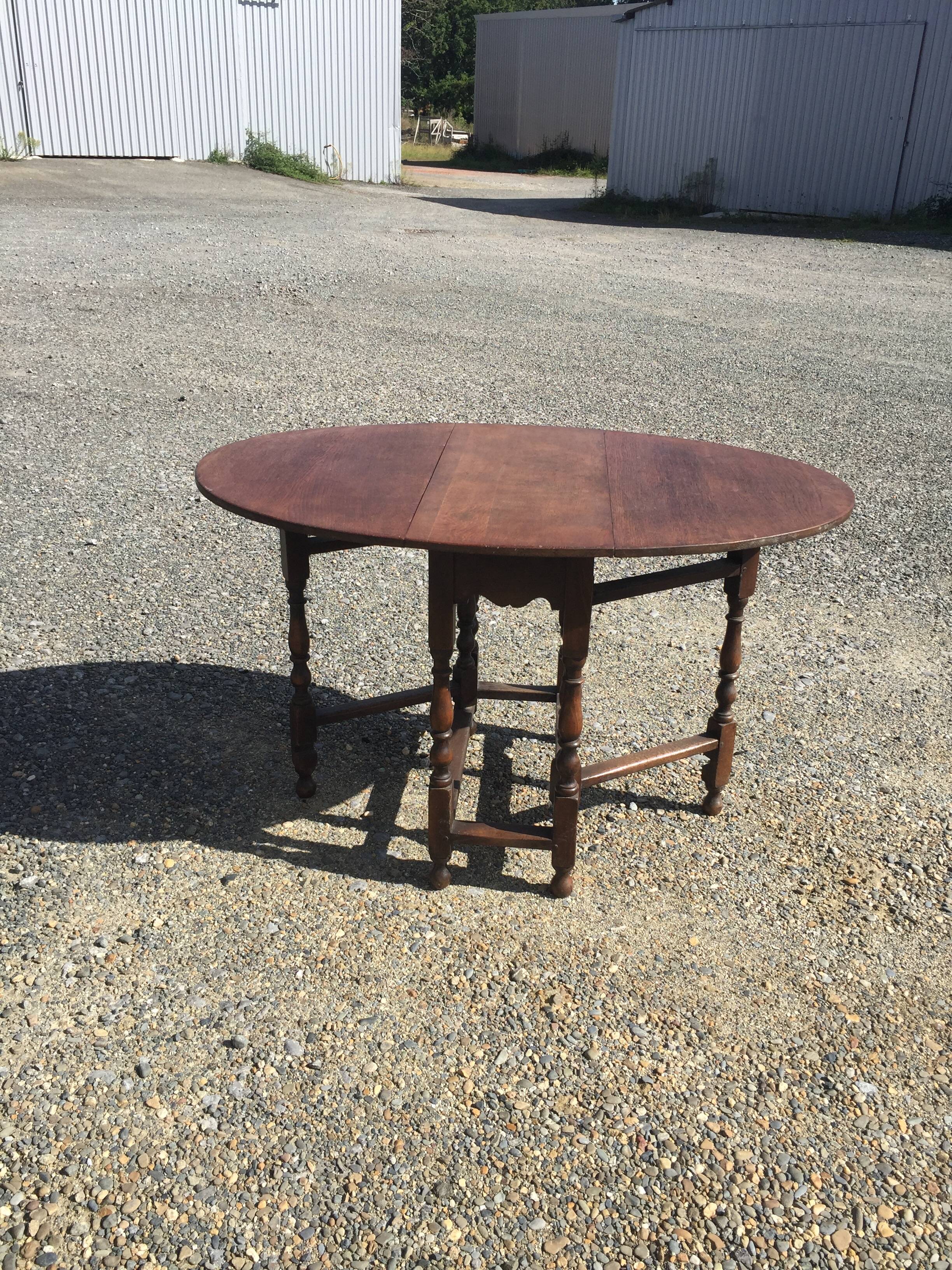 English console table