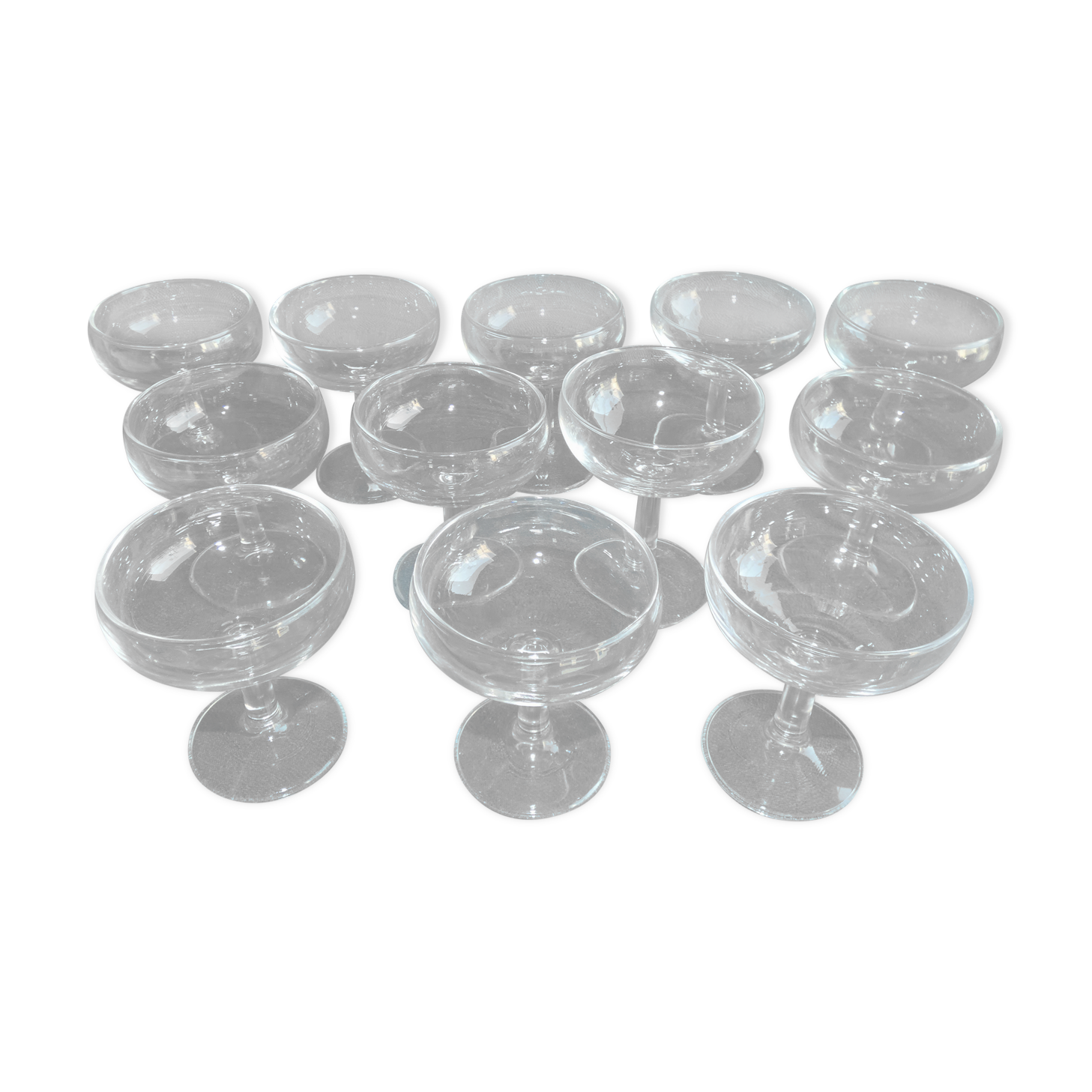 12 champagne glasses in crystal art deco circa 1930