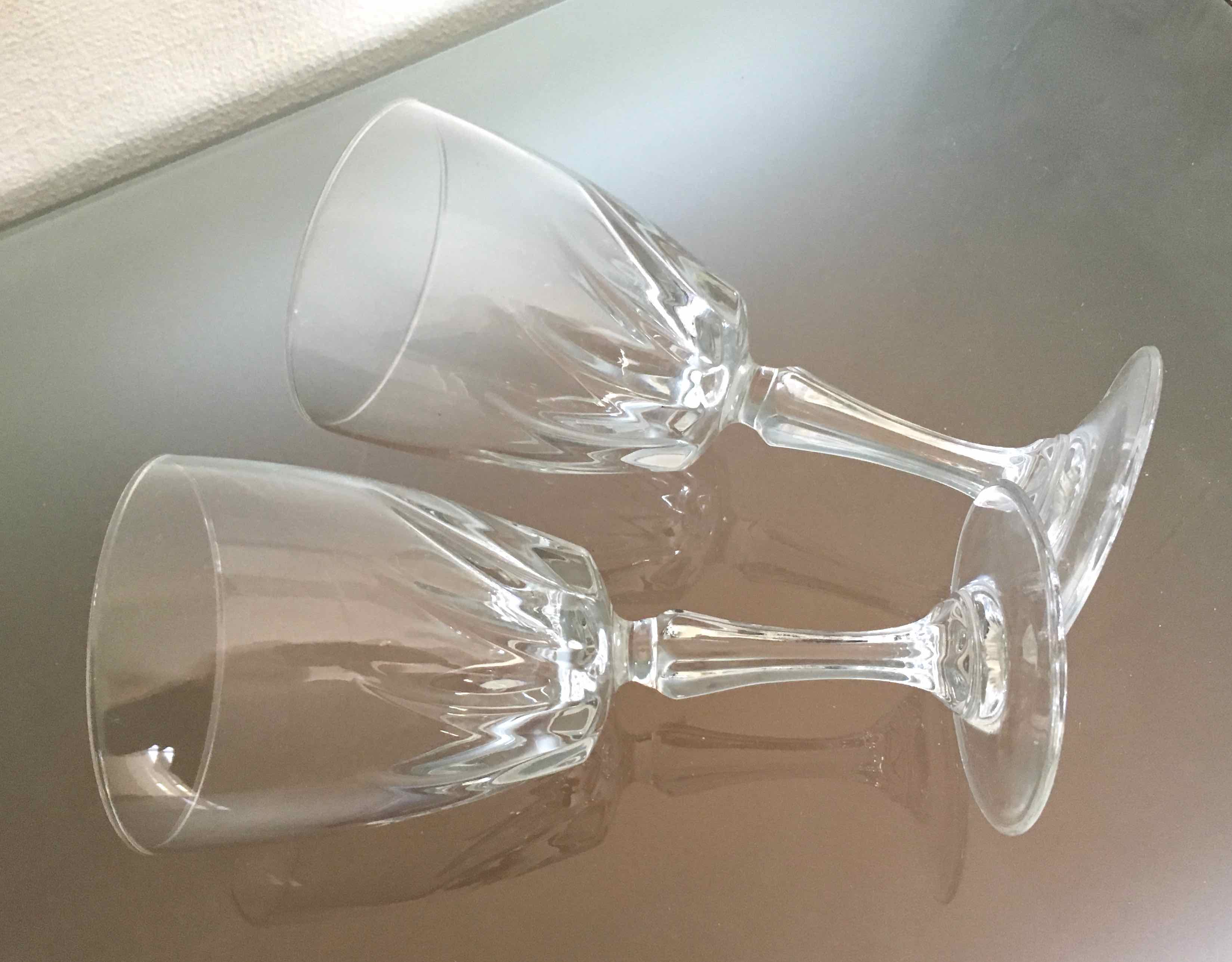 Set of 12 vintage wine glasses 1960