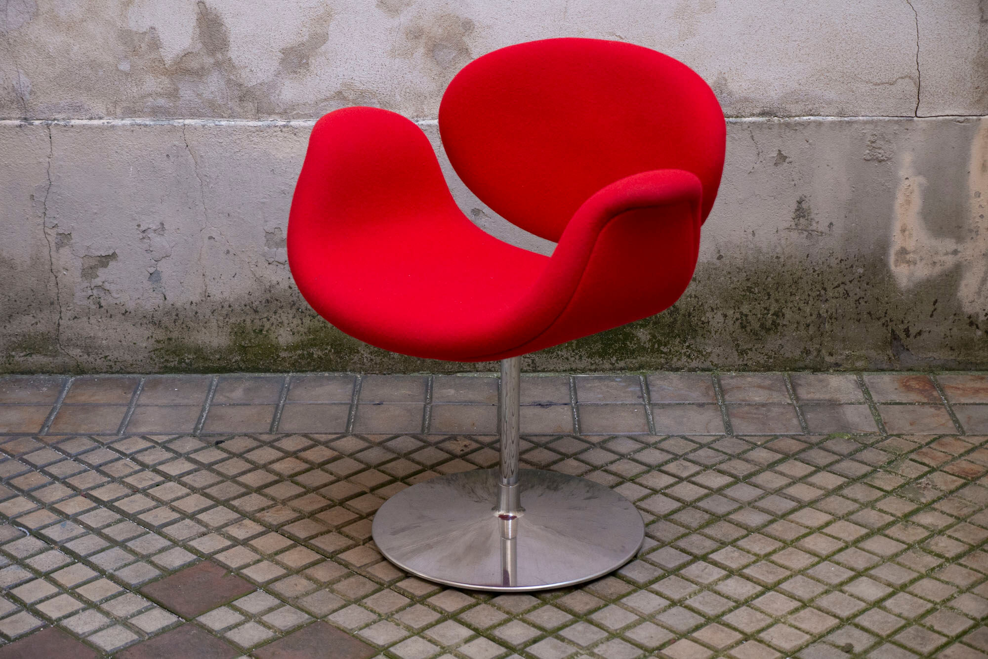 Armchair "little tulip" red by Pierre Paulin 1970