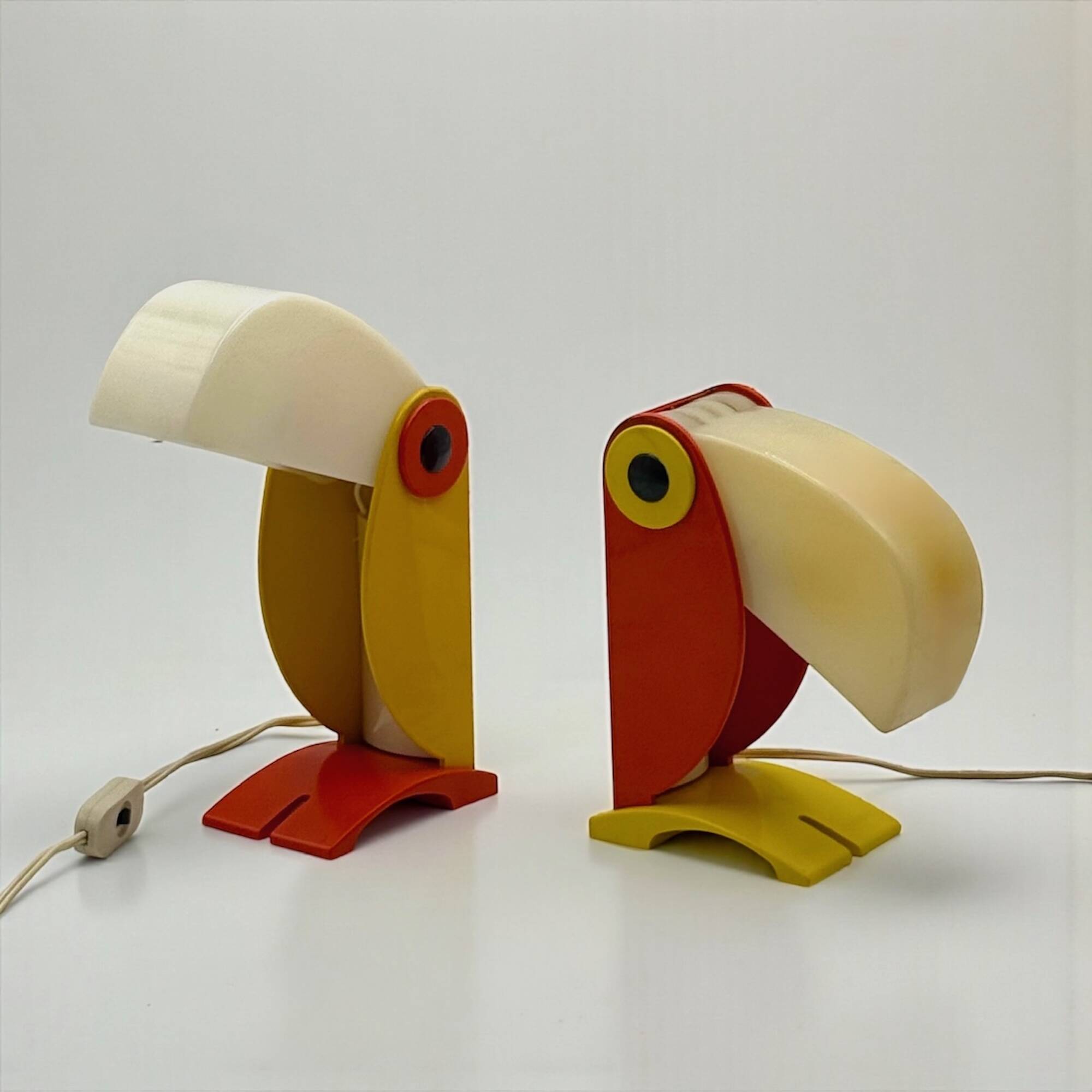 Paire de lampes Toucan design italien années 70 Enea Ferrari