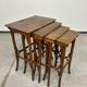 Tables gigognes en bois courbé par Thonet