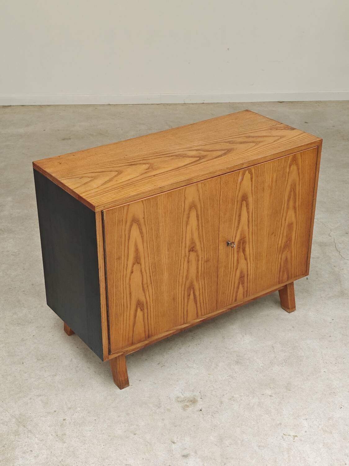 Small buffet with two doors by Frantisek Jirak, oak, 1960.