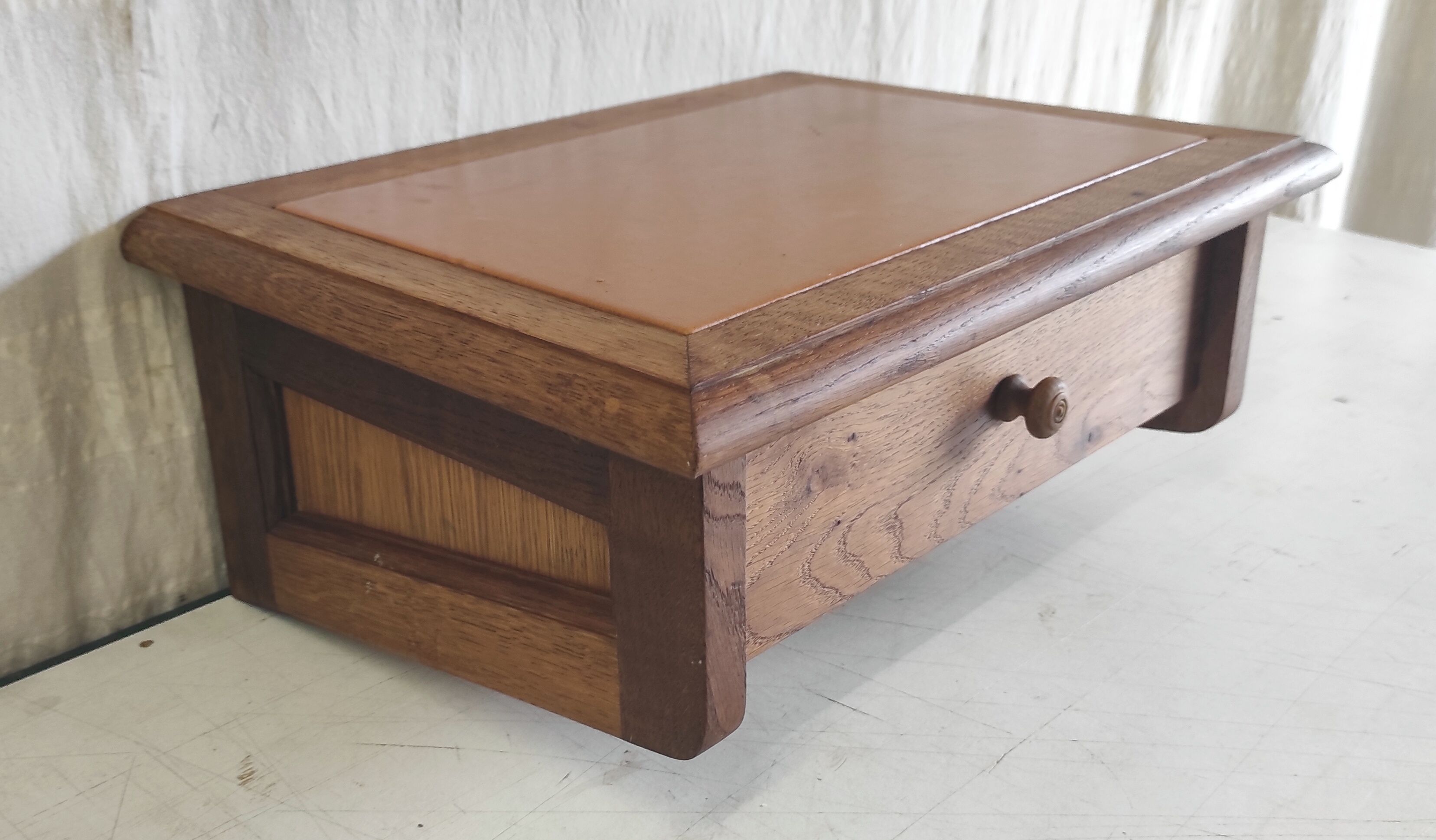 Wall-mounted writing desk in solid oak - mid 20th century.