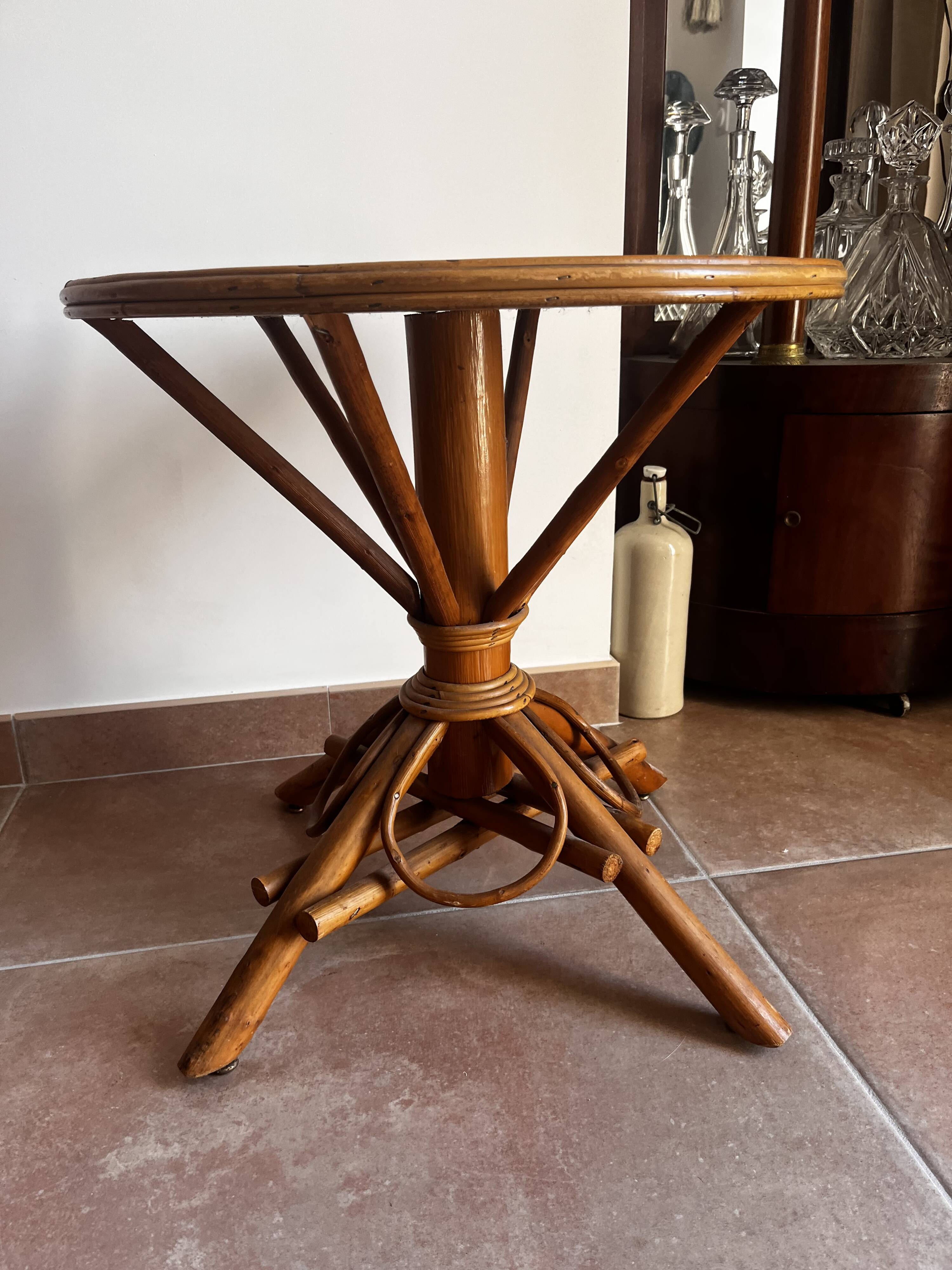 Rattan pedestal table