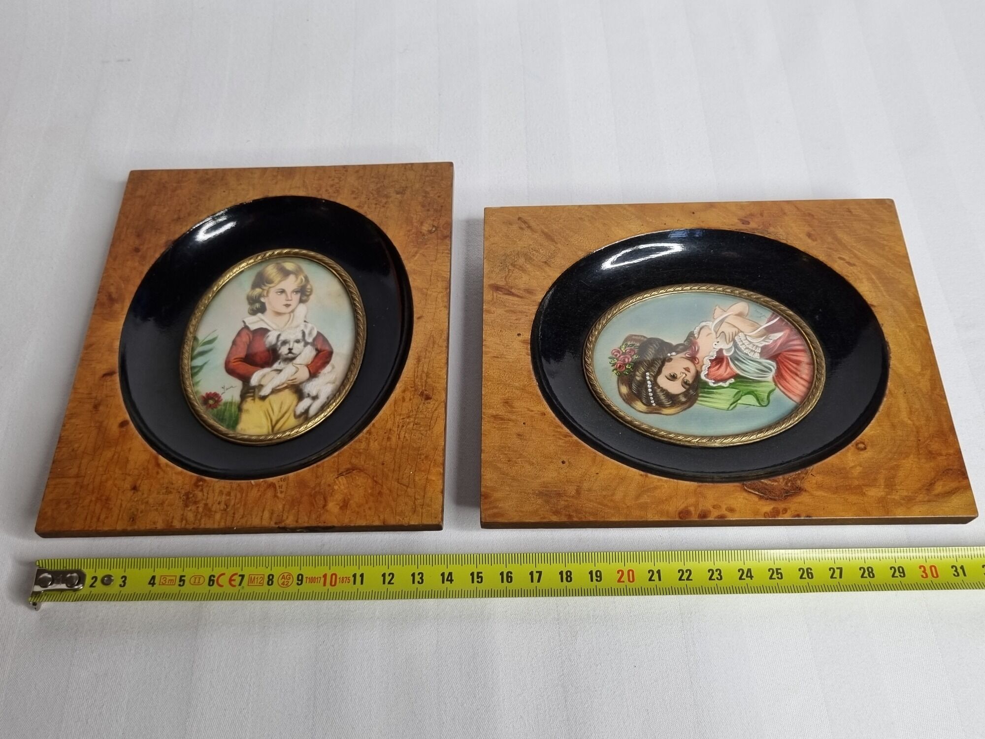 Pair of miniatures of the nineteenth century signed Jane after Fragonard