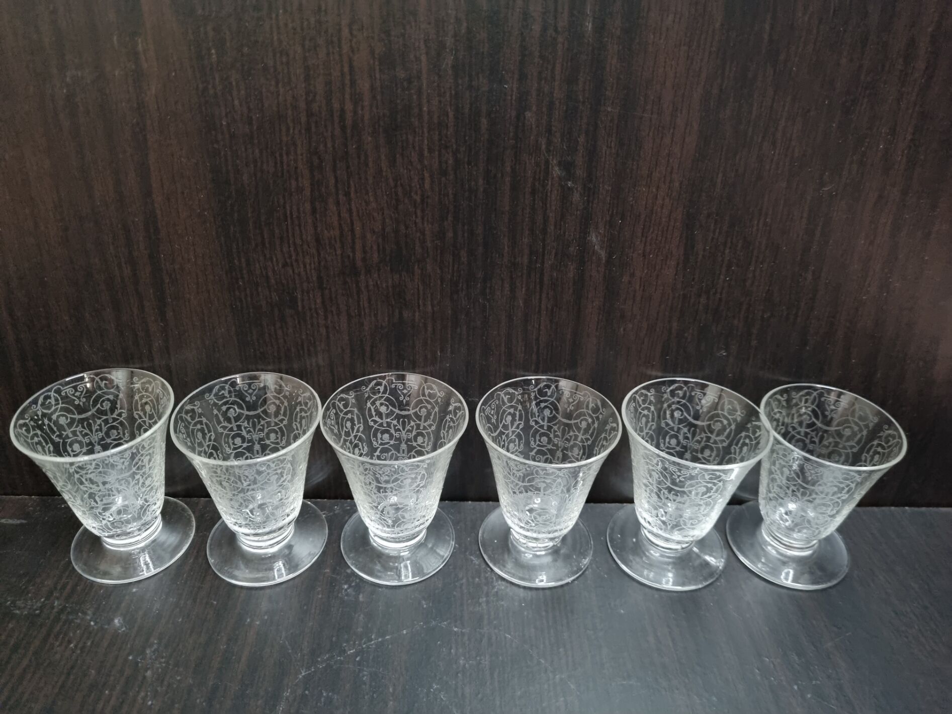 Baccarat crystal liquor service model Michelangelo