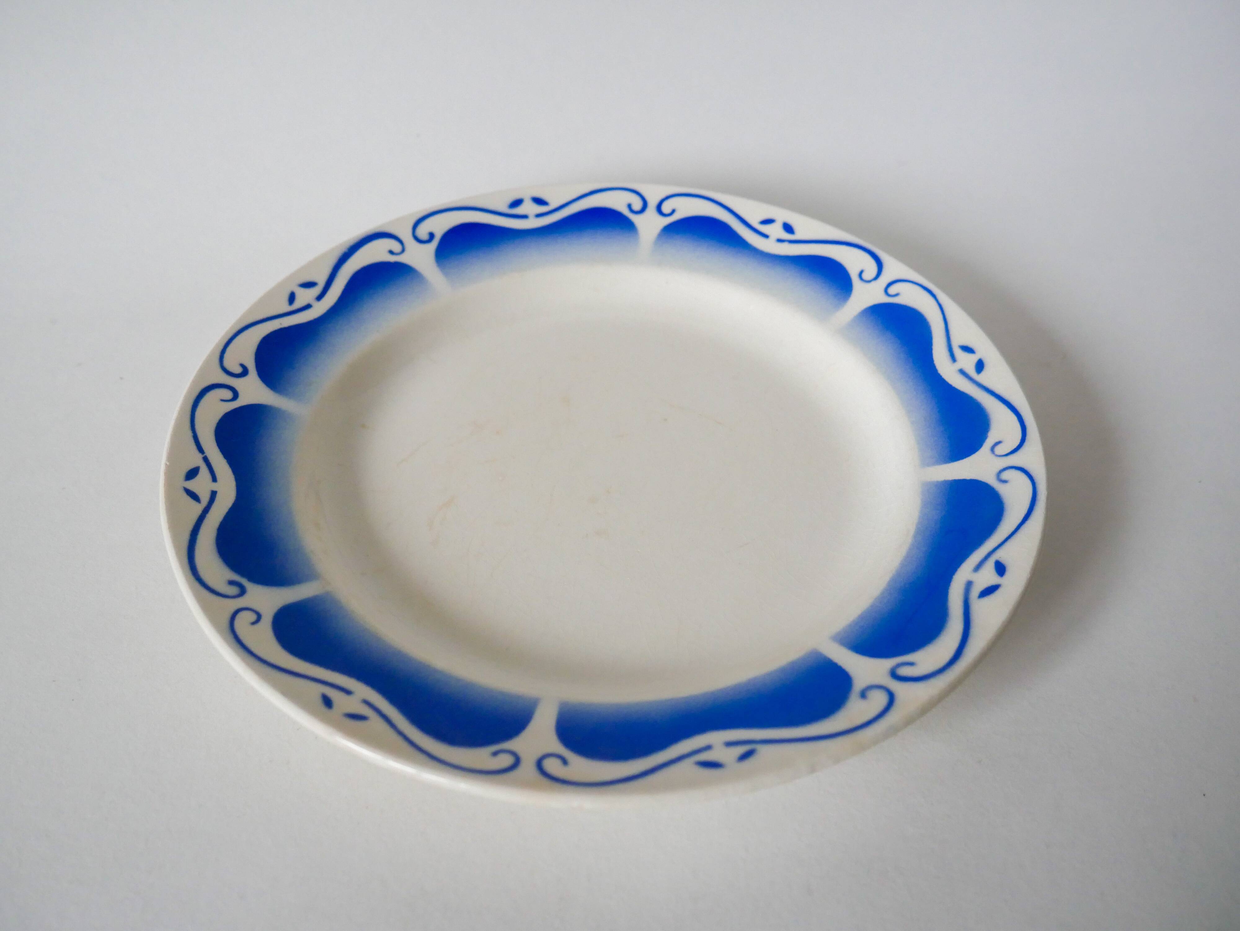 Set of 4 gien royal blue art deco flat plates 1930