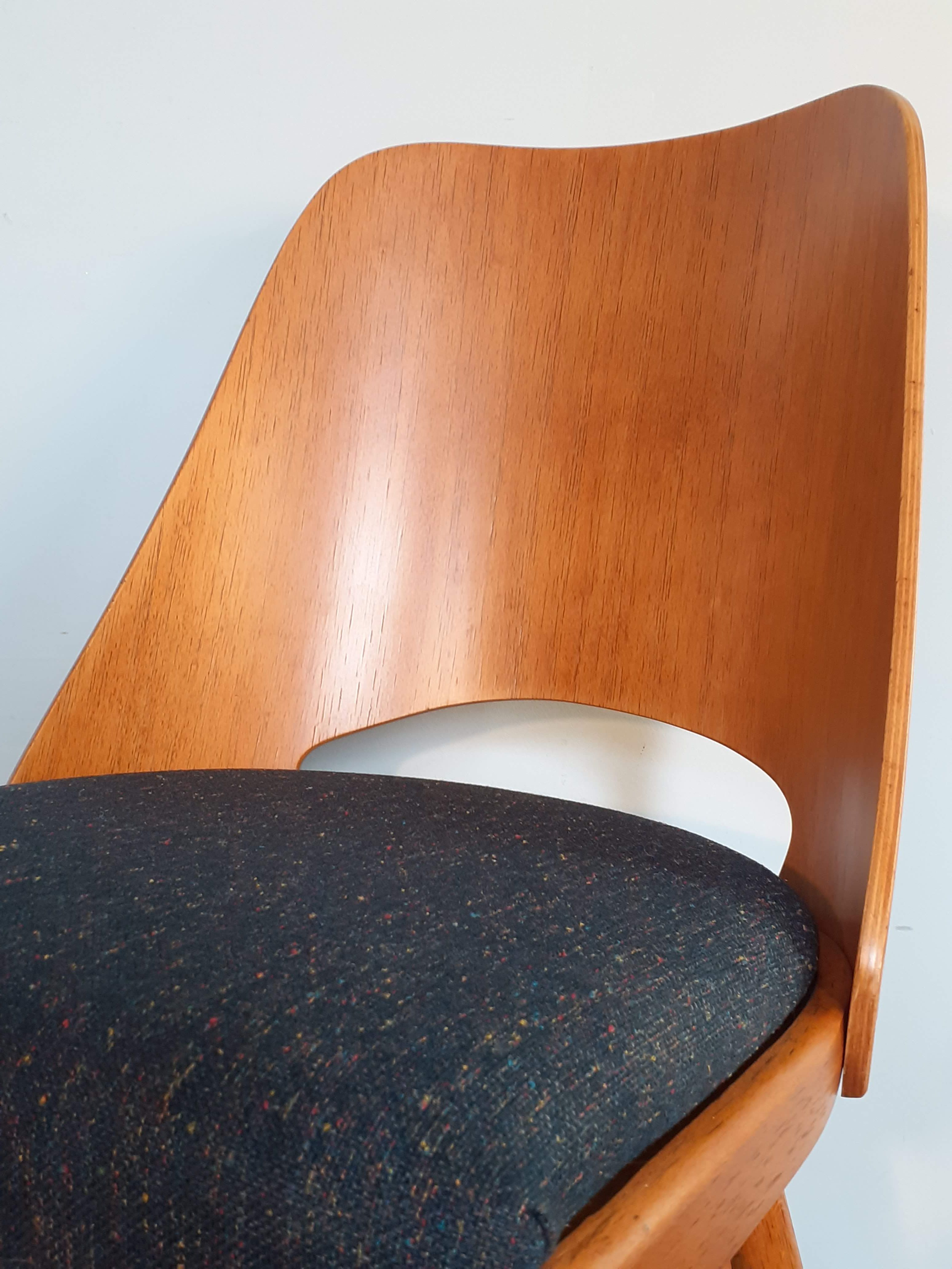 Set of 6 renovated chairs, design Oswald Haerdtl by Ton, Czech, 1960s