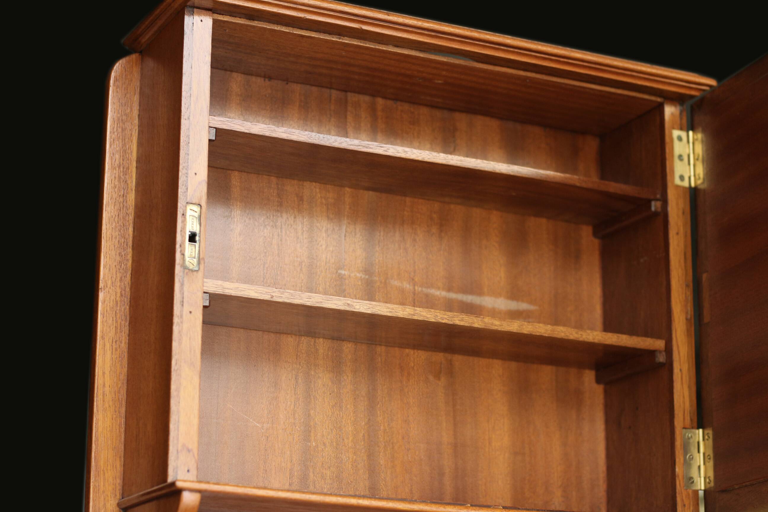 Rare: adorable mahogany boat furniture (circa 1900). Very good condition.
