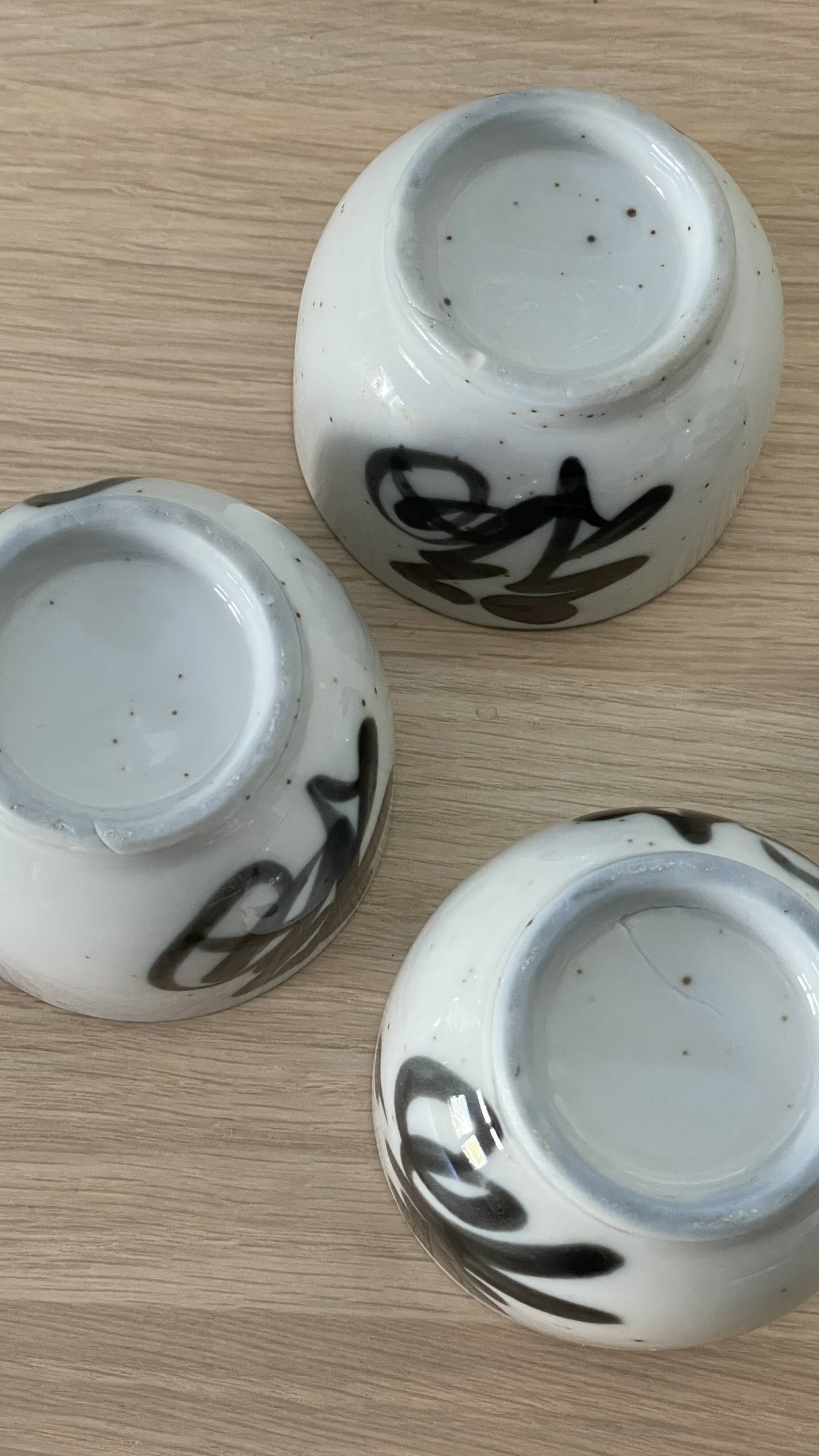 4 vintage stoneware cups