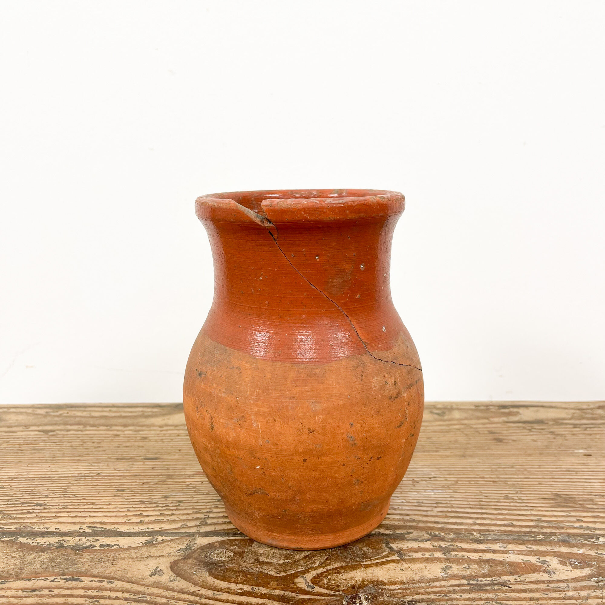 Batch of 9 antique terracotta vases