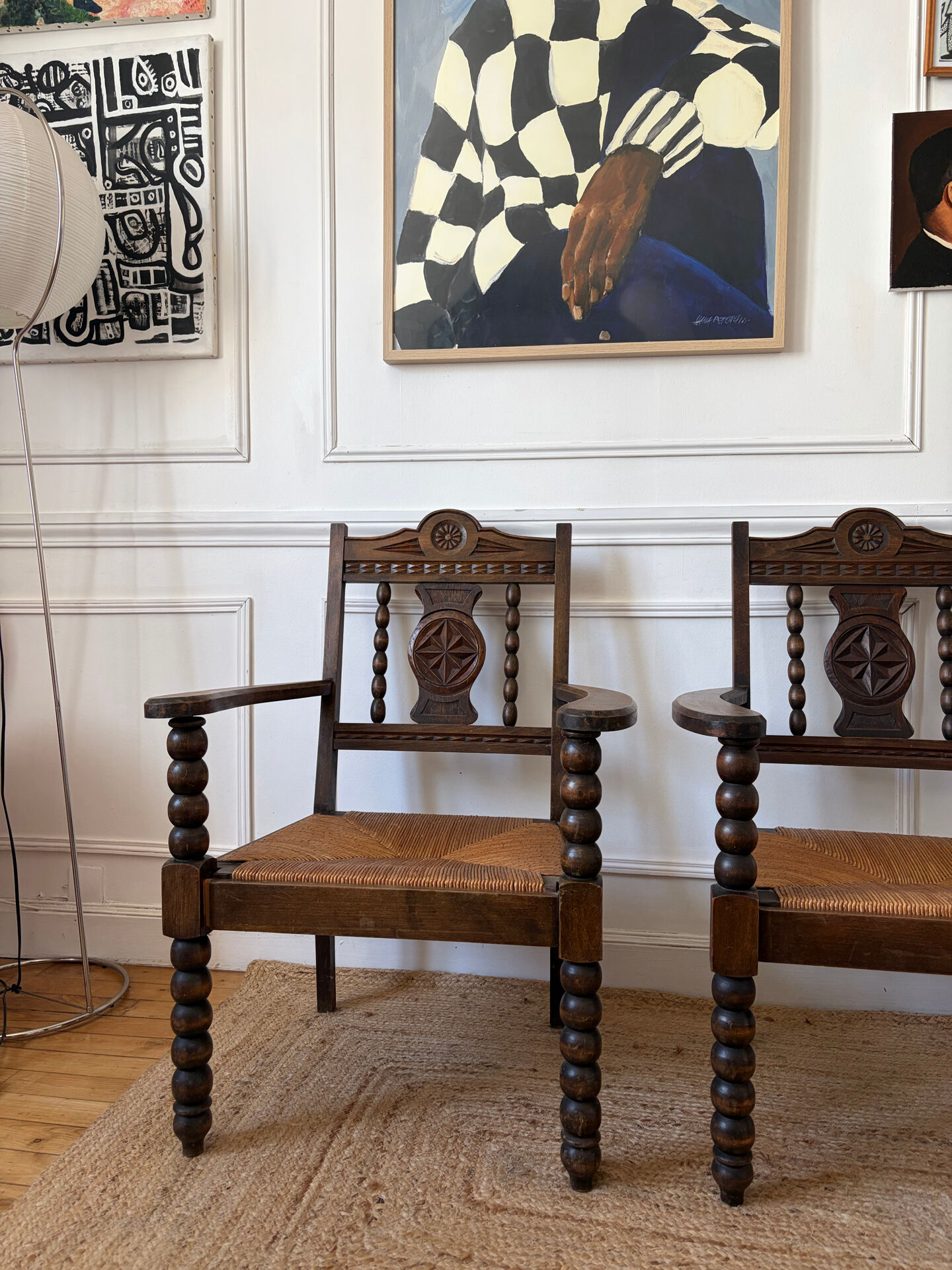 Paire de fauteuils rustiques bois et paille 