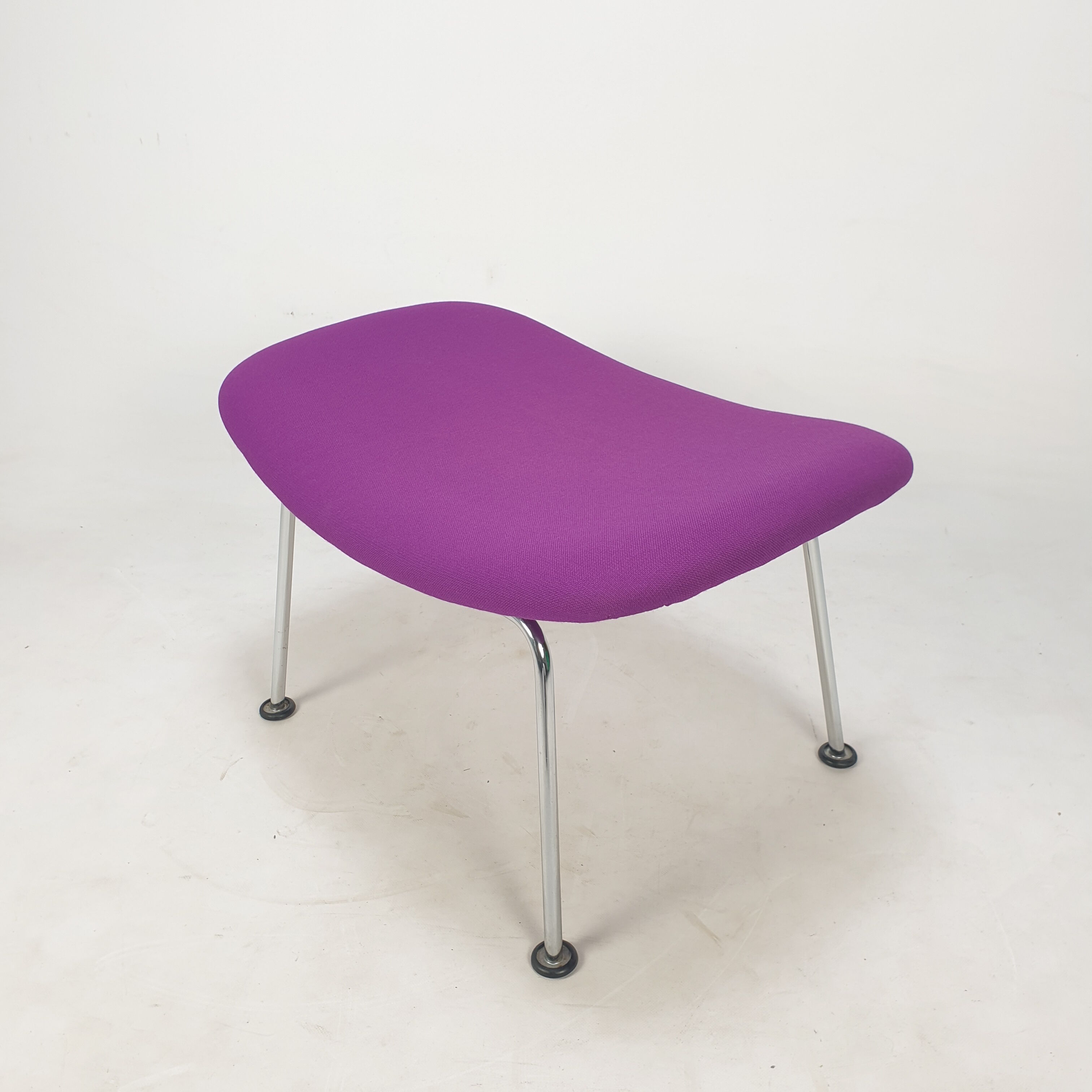 Oyster Chair and Ottoman by Pierre Paulin for Artifort, 1980s